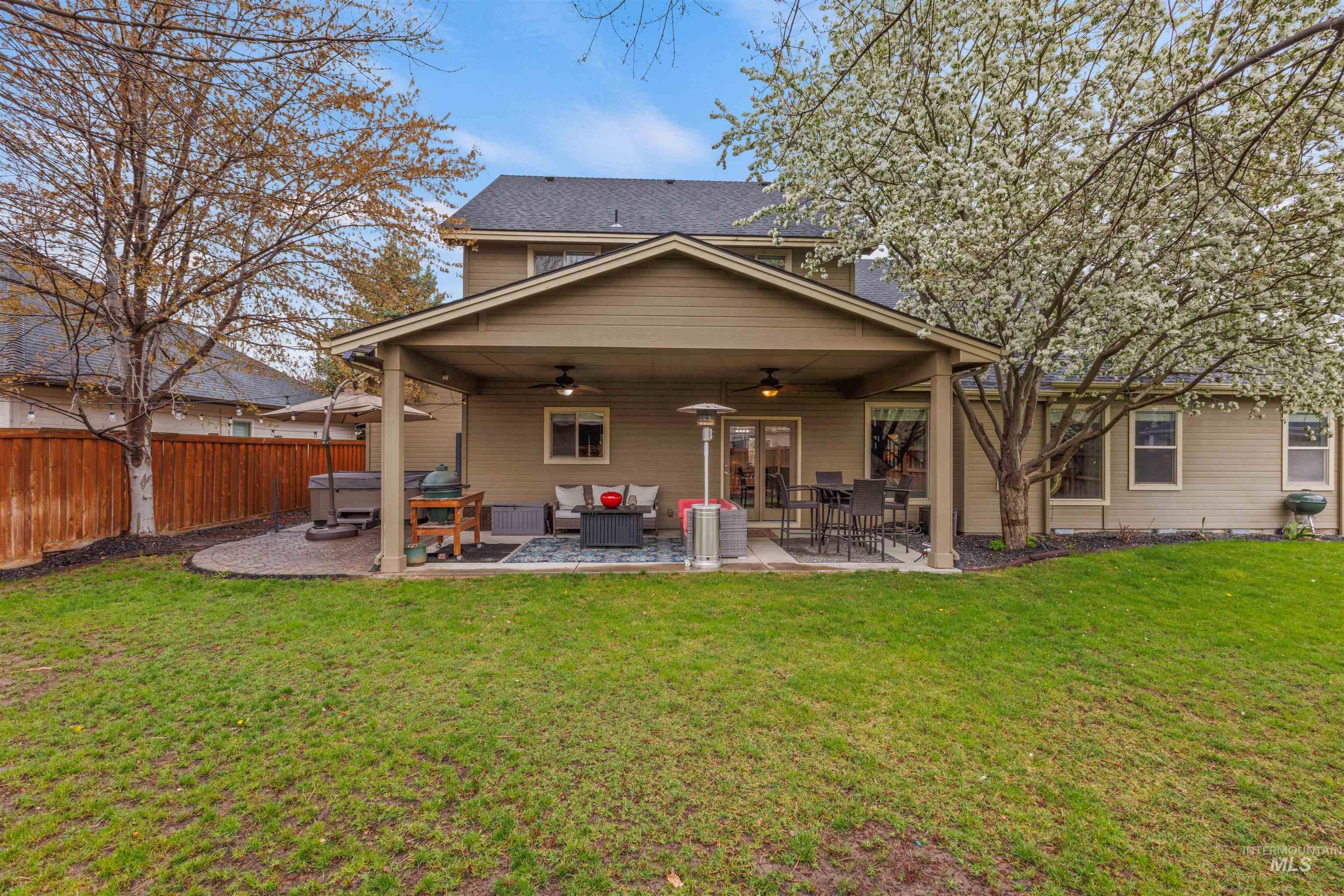 891 E Silver Torch St, Meridian, Idaho 83646, 5 Bedrooms, 2.5 Bathrooms, Residential For Sale, Price $699,000,MLS 98980508