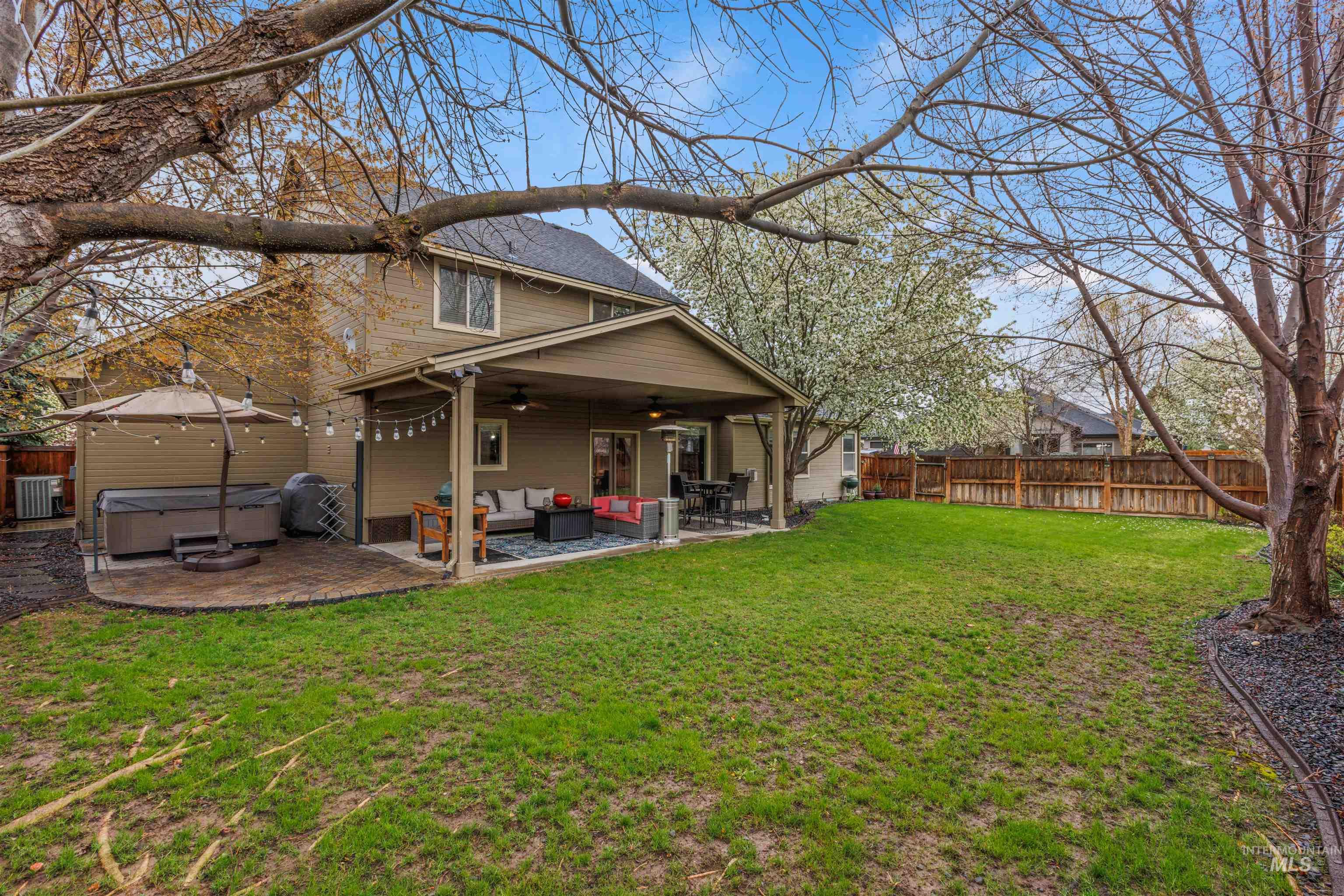 891 E Silver Torch St, Meridian, Idaho 83646, 5 Bedrooms, 2.5 Bathrooms, Residential For Sale, Price $699,000,MLS 98980508