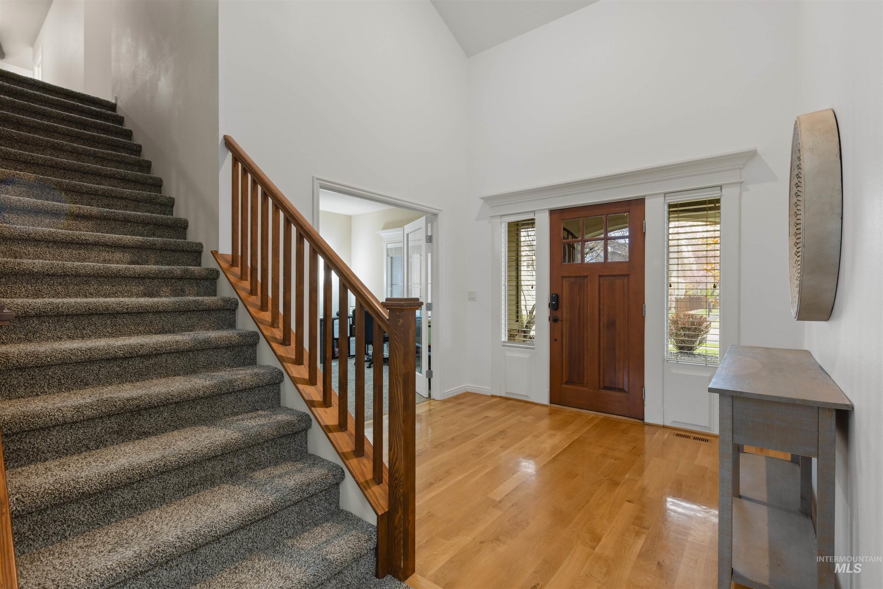 891 E Silver Torch St, Meridian, Idaho 83646, 5 Bedrooms, 2.5 Bathrooms, Residential For Sale, Price $699,000,MLS 98980508