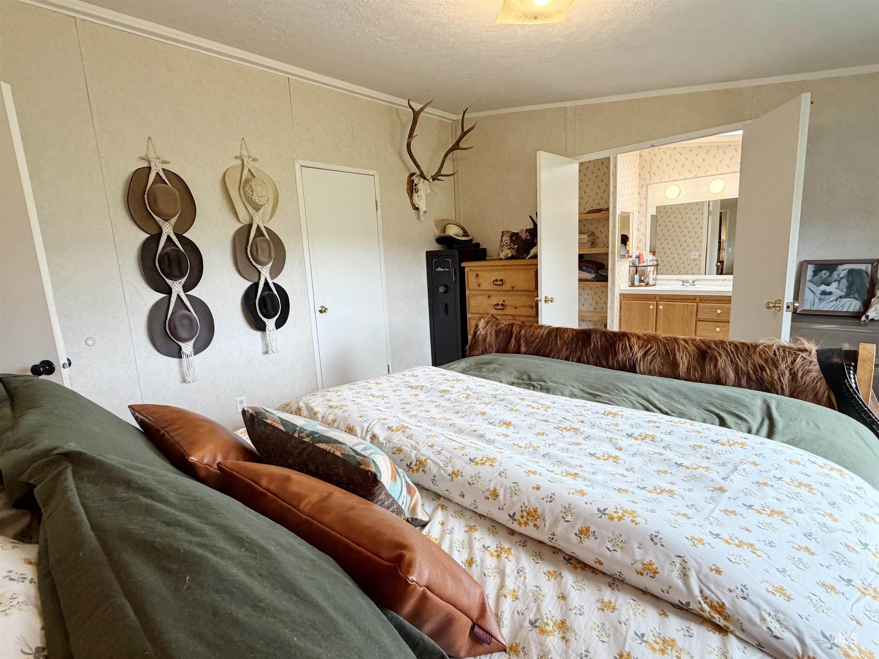 2605 West Fork Road, Council, Idaho 83612, 3 Bedrooms, 2 Bathrooms, Residential For Sale, Price $550,000,MLS 98980509