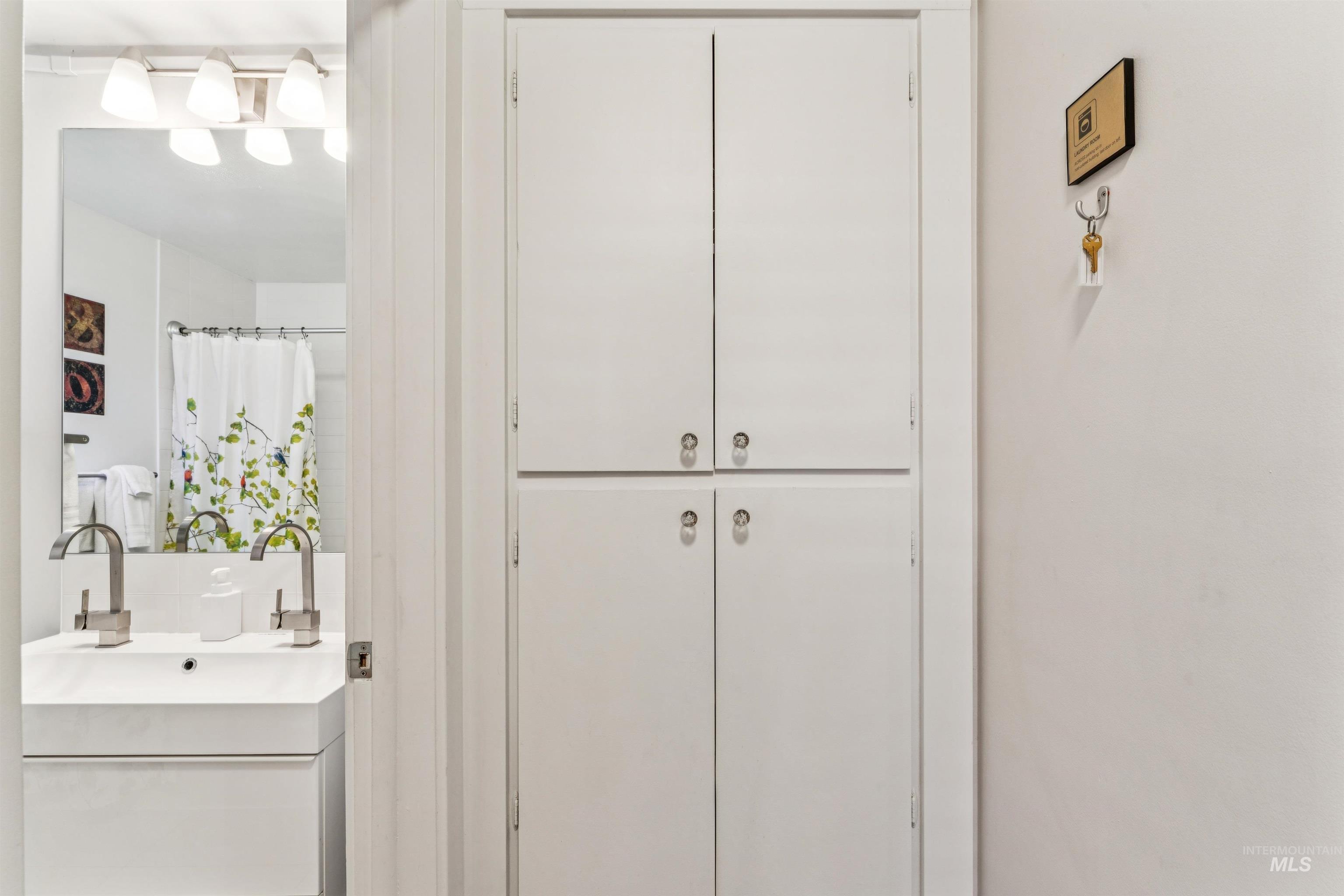 925 N 9th Street, Boise, Idaho 83702, 1 Bedroom, 1 Bathroom, Residential For Sale, Price $369,000,MLS 98980510