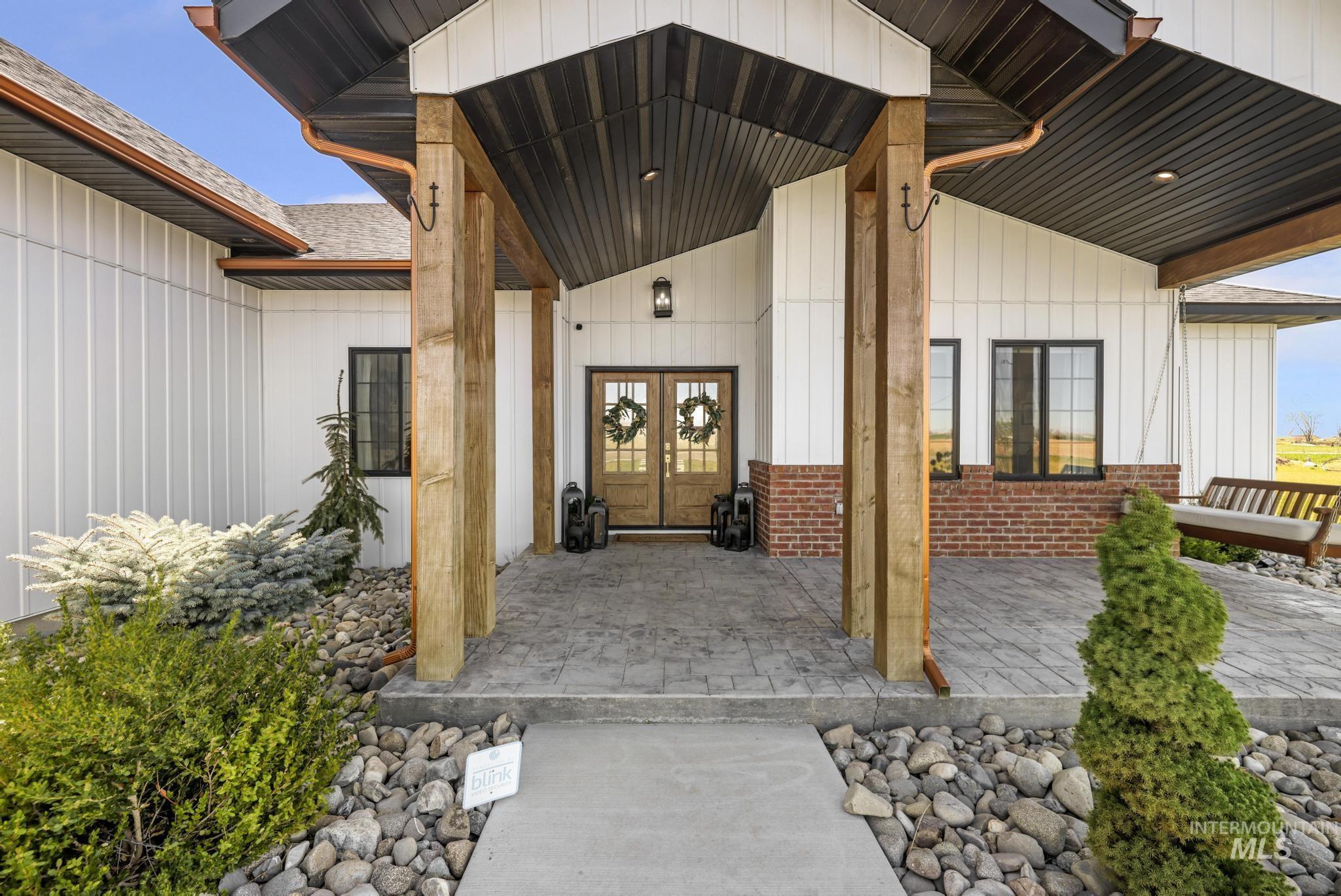 2233 E 3100 S, Wendell, Idaho 83355, 5 Bedrooms, 3.5 Bathrooms, Residential For Sale, Price $999,900,MLS 98980511