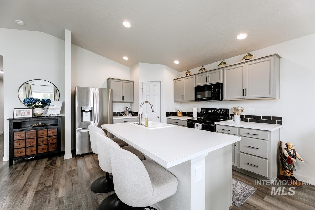 5206 Clearfield Ct, Caldwell, Idaho 83605, 3 Bedrooms, 2 Bathrooms, Residential For Sale, Price $414,900,MLS 98980514