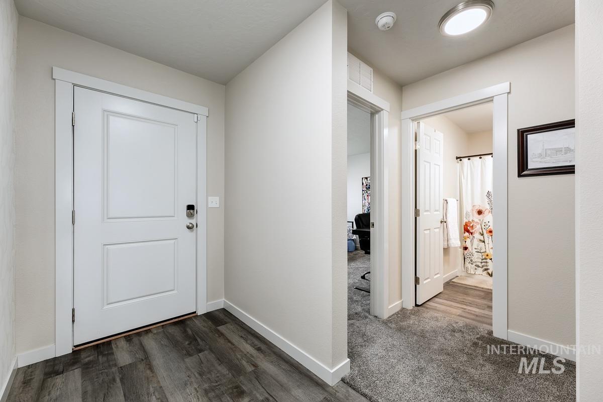 5206 Clearfield Ct, Caldwell, Idaho 83605, 3 Bedrooms, 2 Bathrooms, Residential For Sale, Price $414,900,MLS 98980514