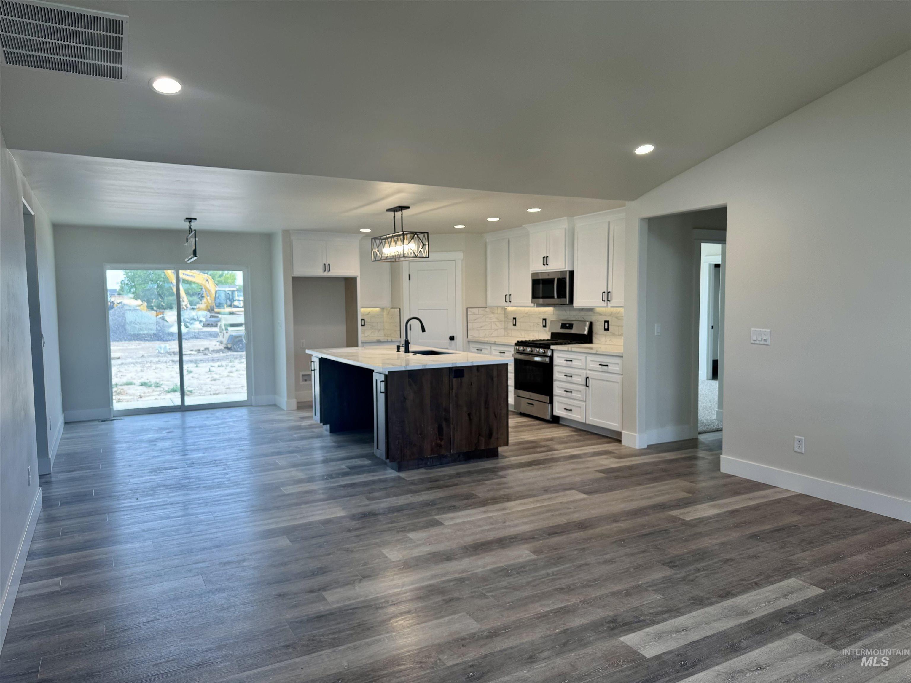 1509 Tverdy Lane, Buhl, Idaho 83316, 4 Bedrooms, 2 Bathrooms, Residential For Sale, Price $416,200,MLS 98980515