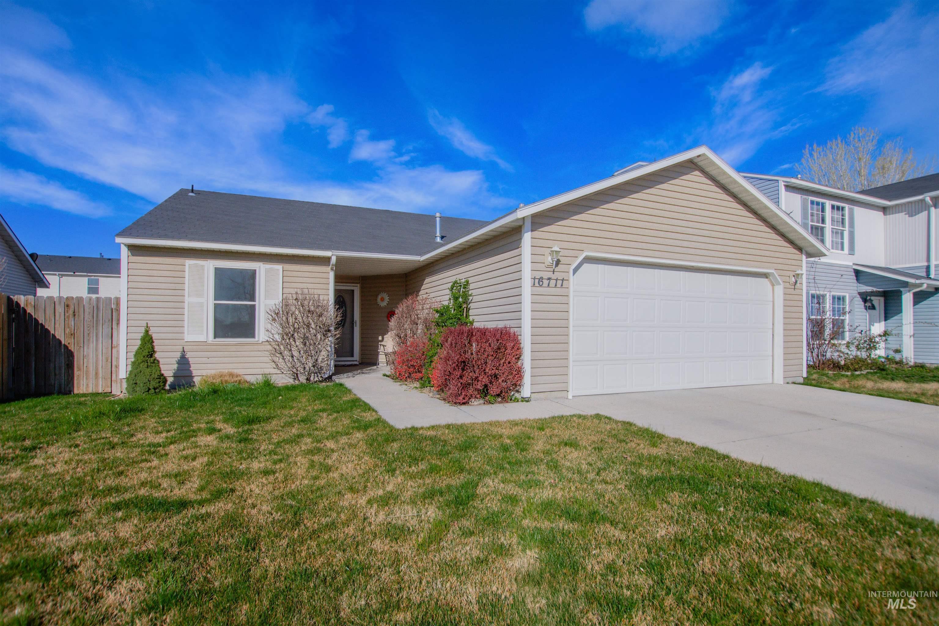 16711 Abram Ave, Caldwell, Idaho 83607, 3 Bedrooms, 2 Bathrooms, Residential For Sale, Price $358,900,MLS 98980516