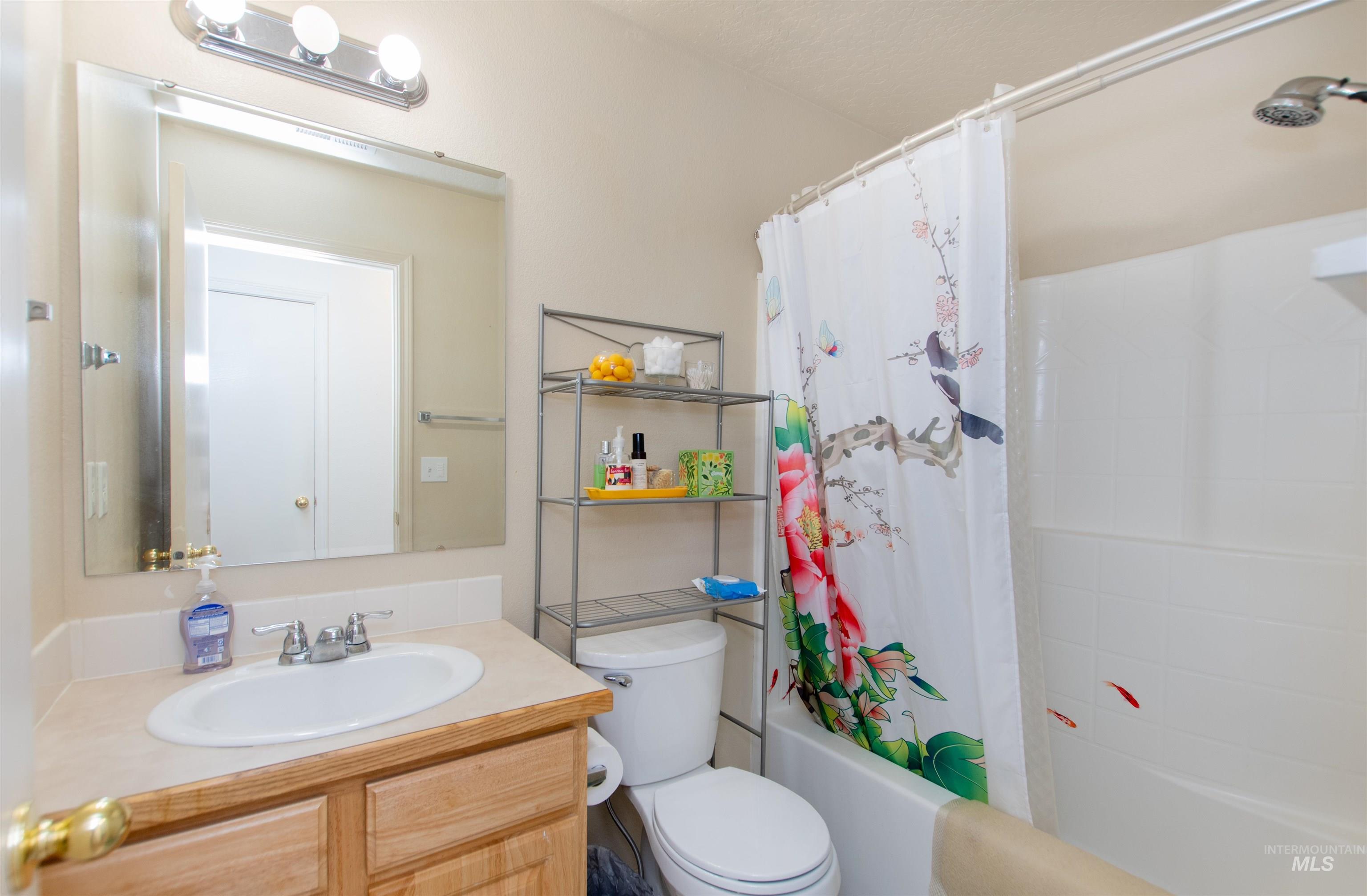 16711 Abram Ave, Caldwell, Idaho 83607, 3 Bedrooms, 2 Bathrooms, Residential For Sale, Price $358,900,MLS 98980516