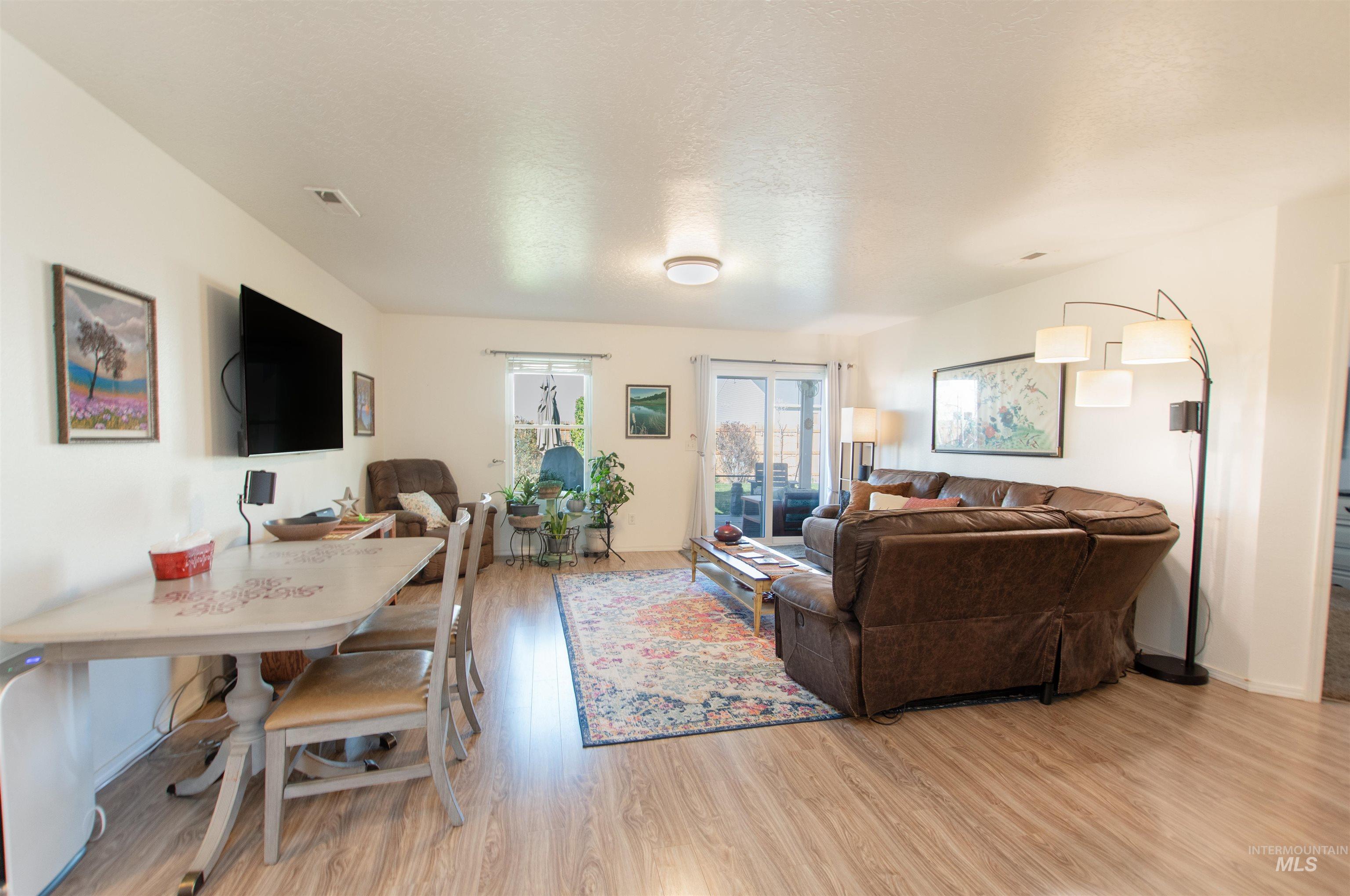 16711 Abram Ave, Caldwell, Idaho 83607, 3 Bedrooms, 2 Bathrooms, Residential For Sale, Price $358,900,MLS 98980516