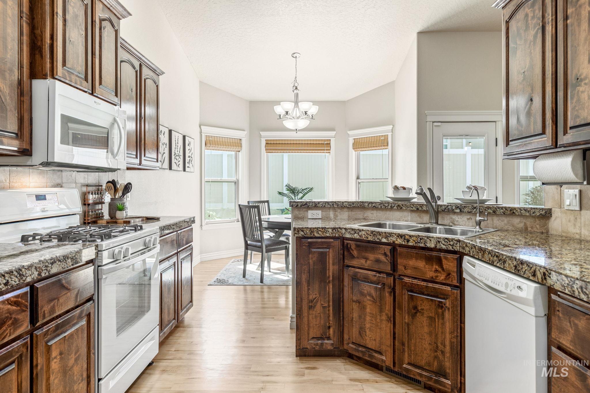 201 E Mikyl Ridge Loop, Nampa, Idaho 83686, 4 Bedrooms, 3 Bathrooms, Residential For Sale, Price $450,000,MLS 98980517