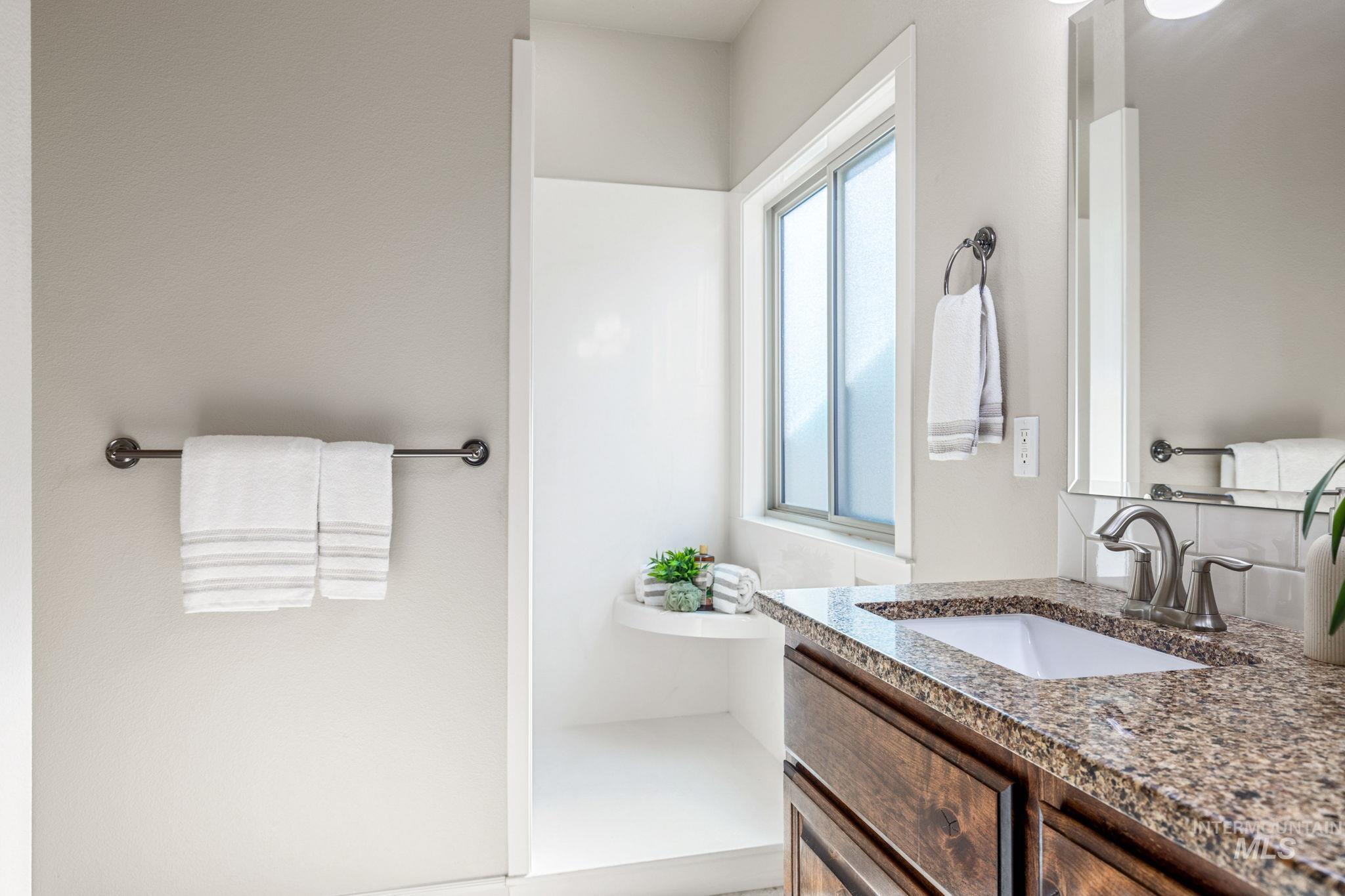 201 E Mikyl Ridge Loop, Nampa, Idaho 83686, 4 Bedrooms, 3 Bathrooms, Residential For Sale, Price $450,000,MLS 98980517