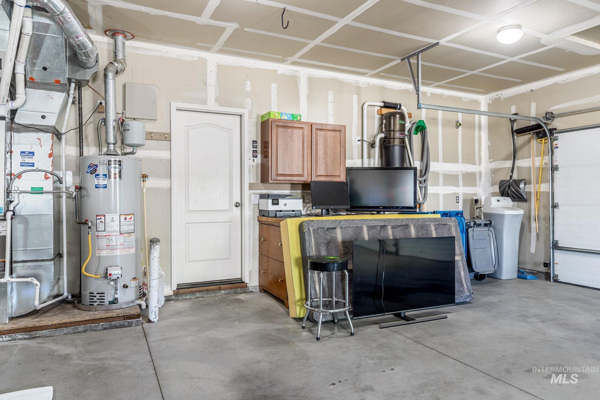 201 E Mikyl Ridge Loop, Nampa, Idaho 83686, 4 Bedrooms, 3 Bathrooms, Residential For Sale, Price $450,000,MLS 98980517