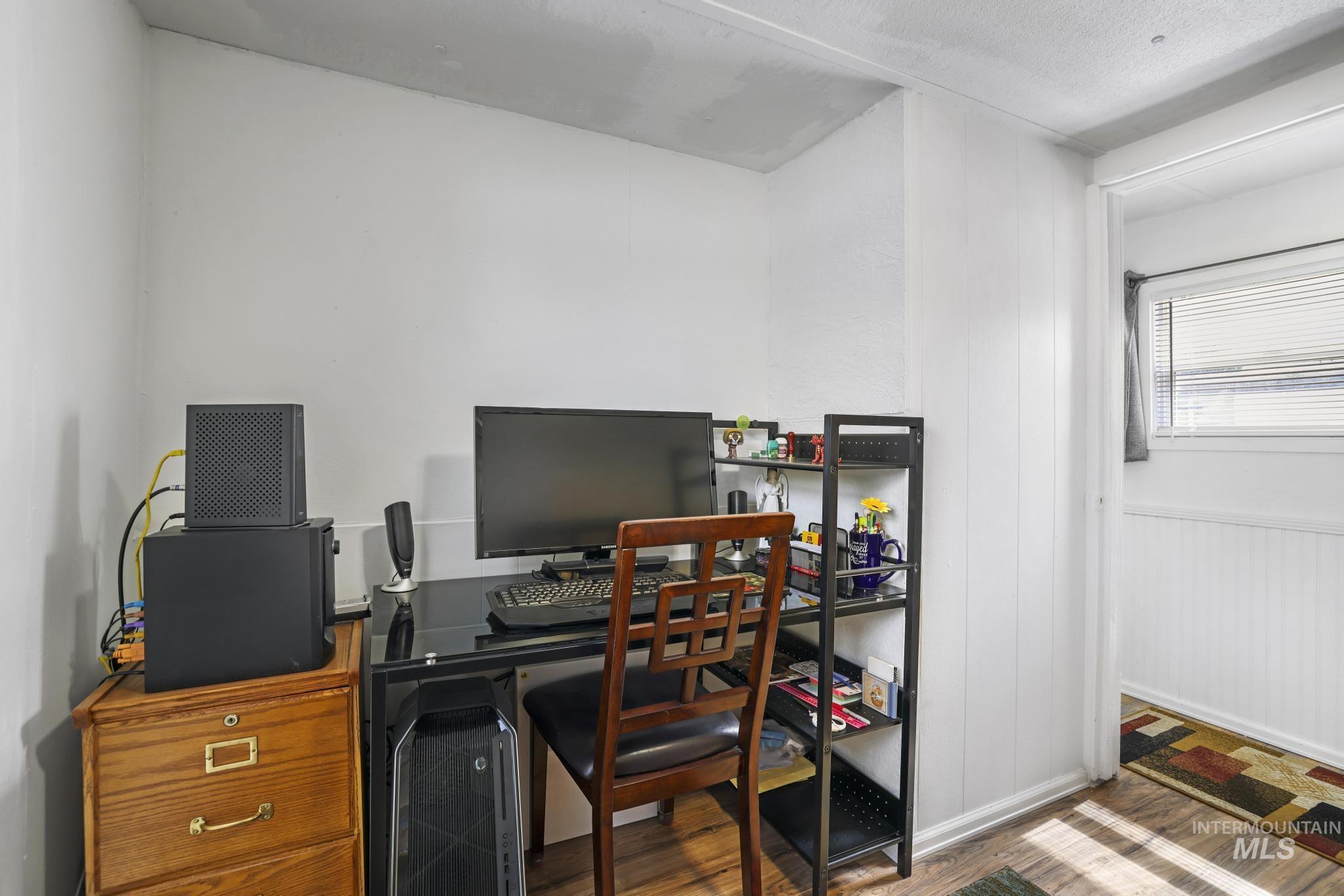 198 South Hills Rd, Twin Falls, Idaho 83301, 2 Bedrooms, 1 Bathroom, Residential For Sale, Price $55,000, 98980519