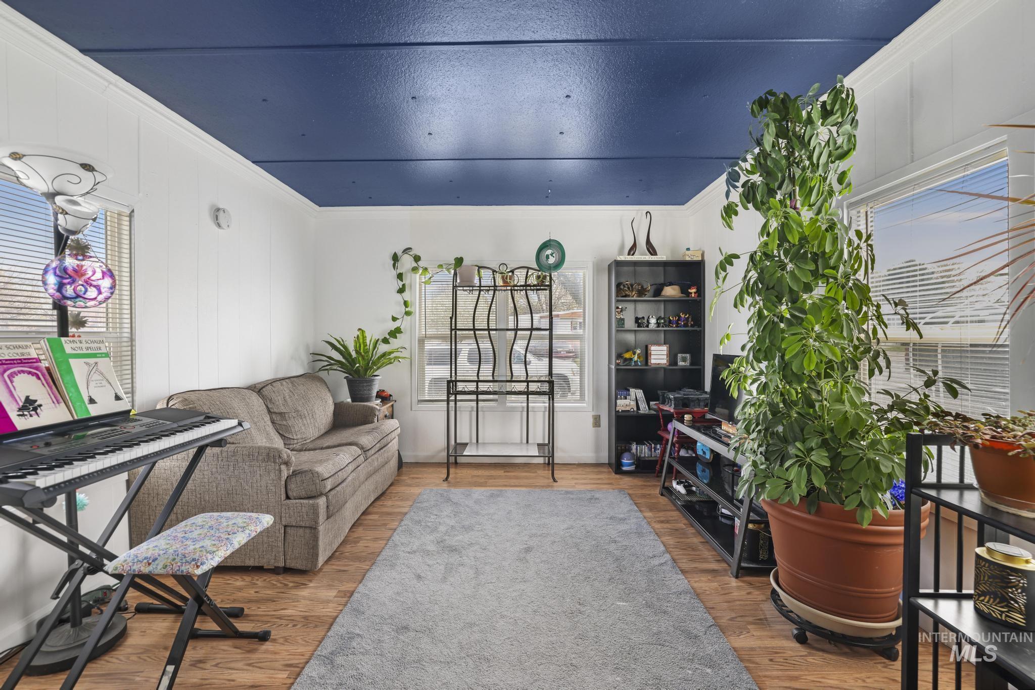 198 South Hills Rd, Twin Falls, Idaho 83301, 2 Bedrooms, 1 Bathroom, Residential For Sale, Price $55,000, 98980519