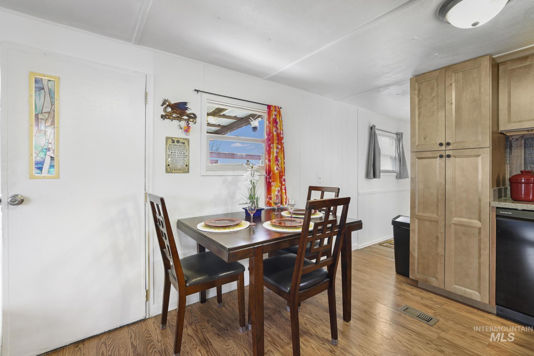 198 South Hills Rd, Twin Falls, Idaho 83301, 2 Bedrooms, 1 Bathroom, Residential For Sale, Price $55,000, 98980519