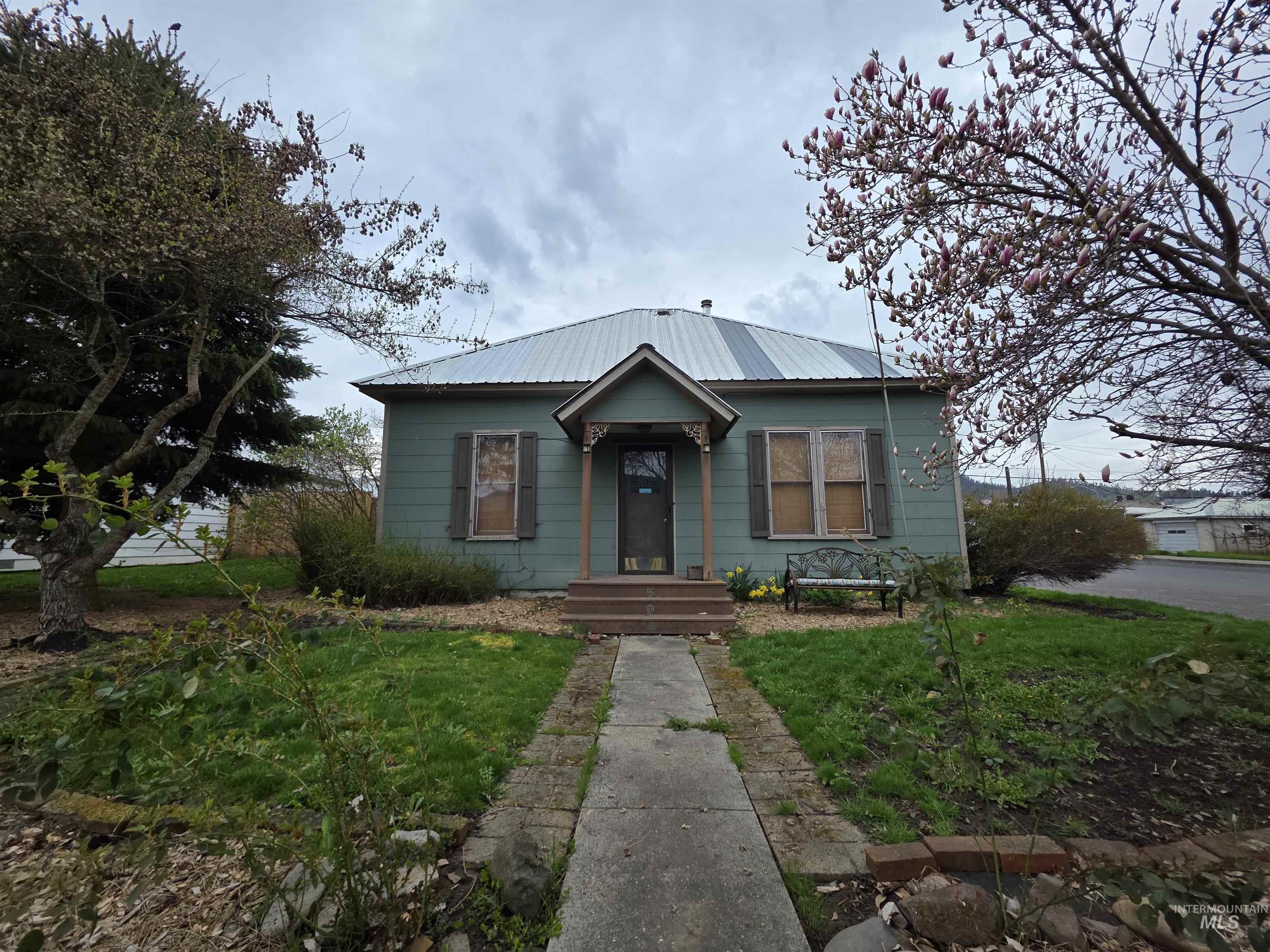 504 Idaho St, Kamiah, Idaho 83536, 2 Bedrooms, 1 Bathroom, Residential For Sale, Price $185,000,MLS 98980523