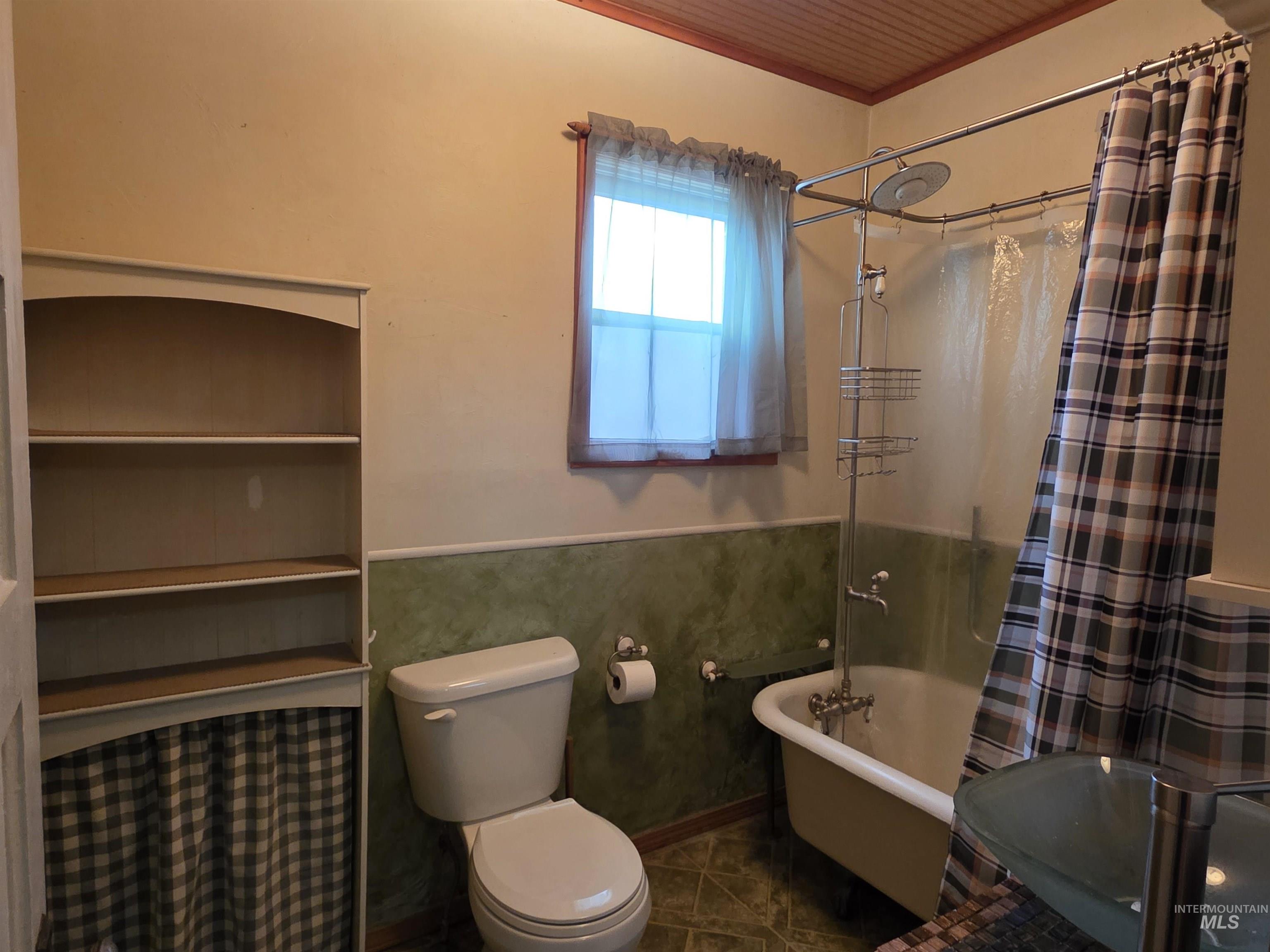 504 Idaho St, Kamiah, Idaho 83536, 2 Bedrooms, 1 Bathroom, Residential For Sale, Price $185,000,MLS 98980523