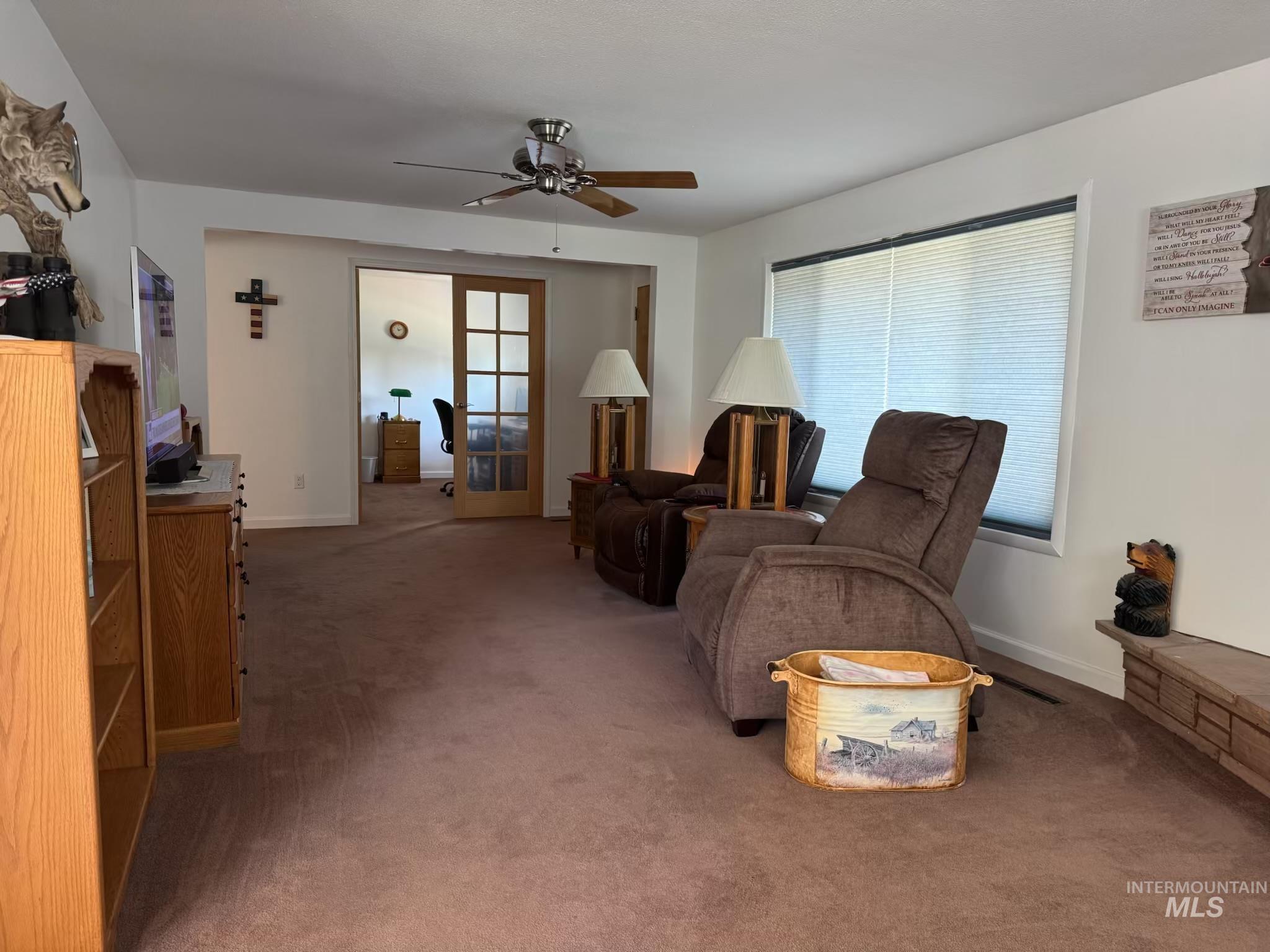 643 S Main Street, Cascade, Idaho 83611, 3 Bedrooms, 3 Bathrooms, Residential For Sale, Price $679,000, 98980524