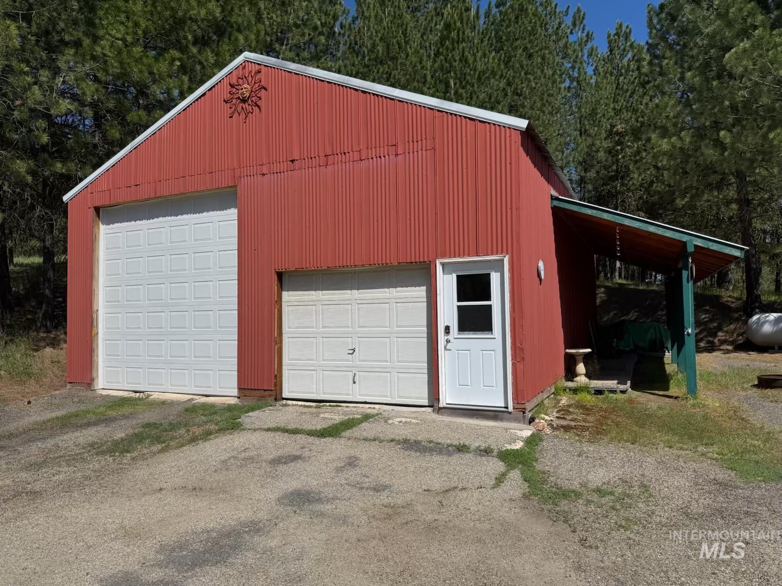 643 S Main Street, Cascade, Idaho 83611, 3 Bedrooms, 3 Bathrooms, Residential For Sale, Price $679,000, 98980524