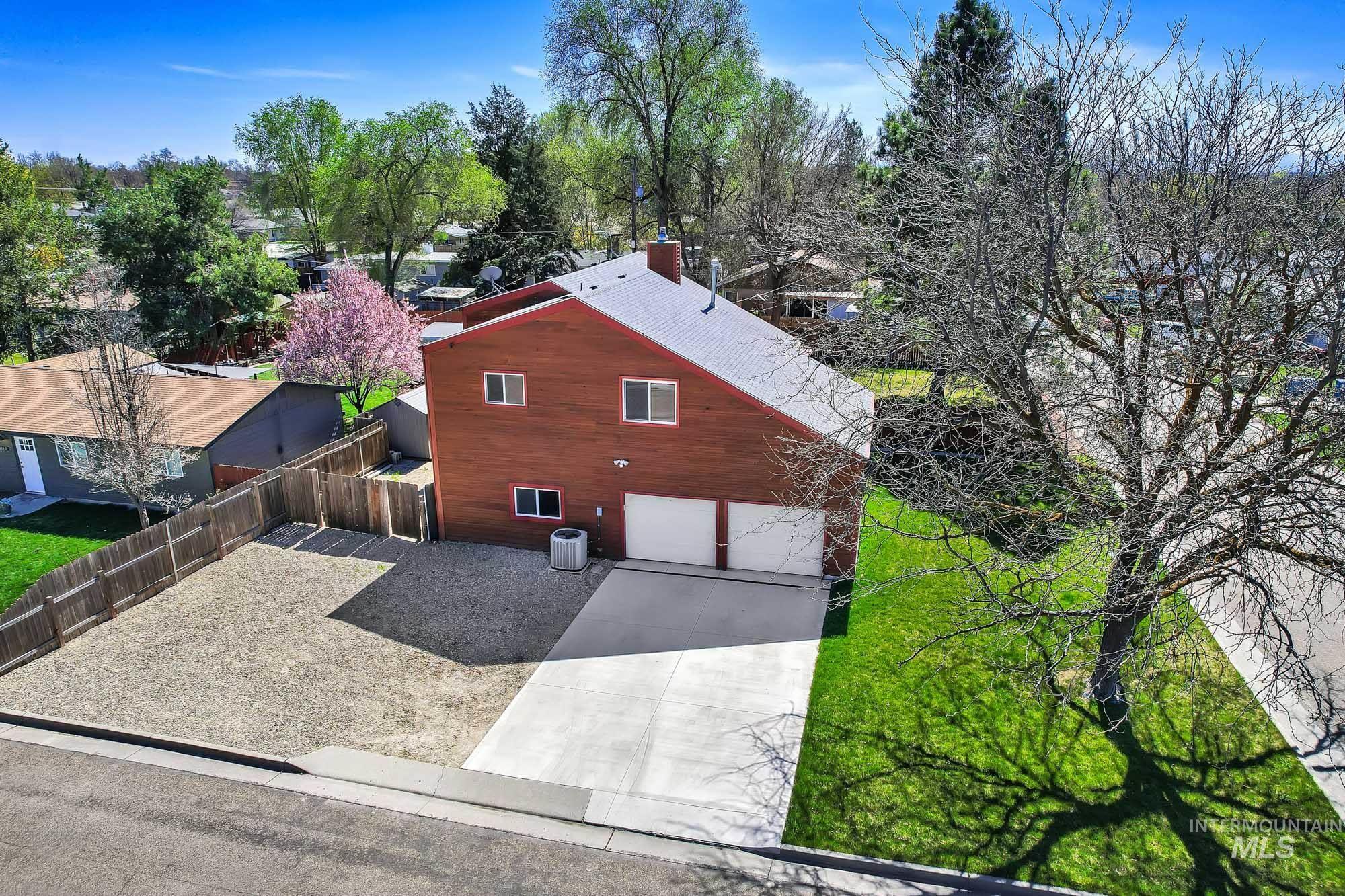 2015 Washington Ave, Caldwell, Idaho 83605, 6 Bedrooms, 4 Bathrooms, Residential For Sale, Price $489,000, 98980525