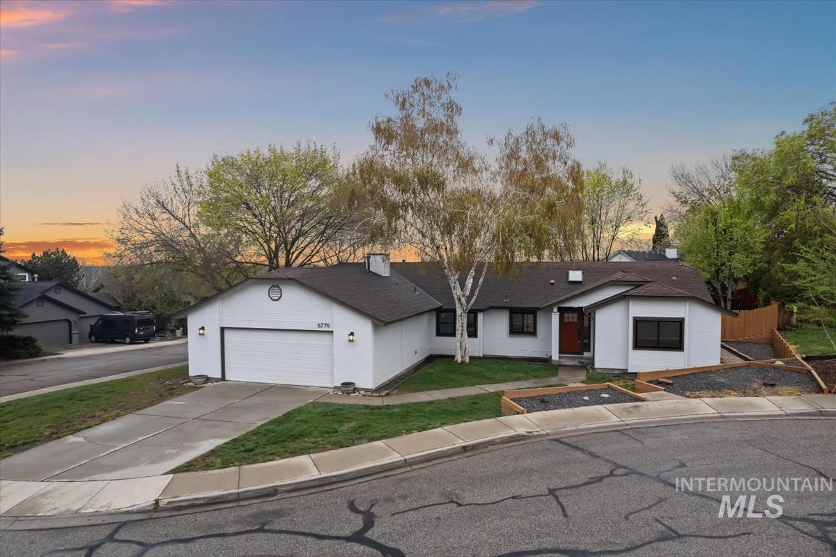 6779 Fairhill Pl, Boise, Idaho 83714, 3 Bedrooms, 2 Bathrooms, Residential For Sale, Price $649,900, 98980526