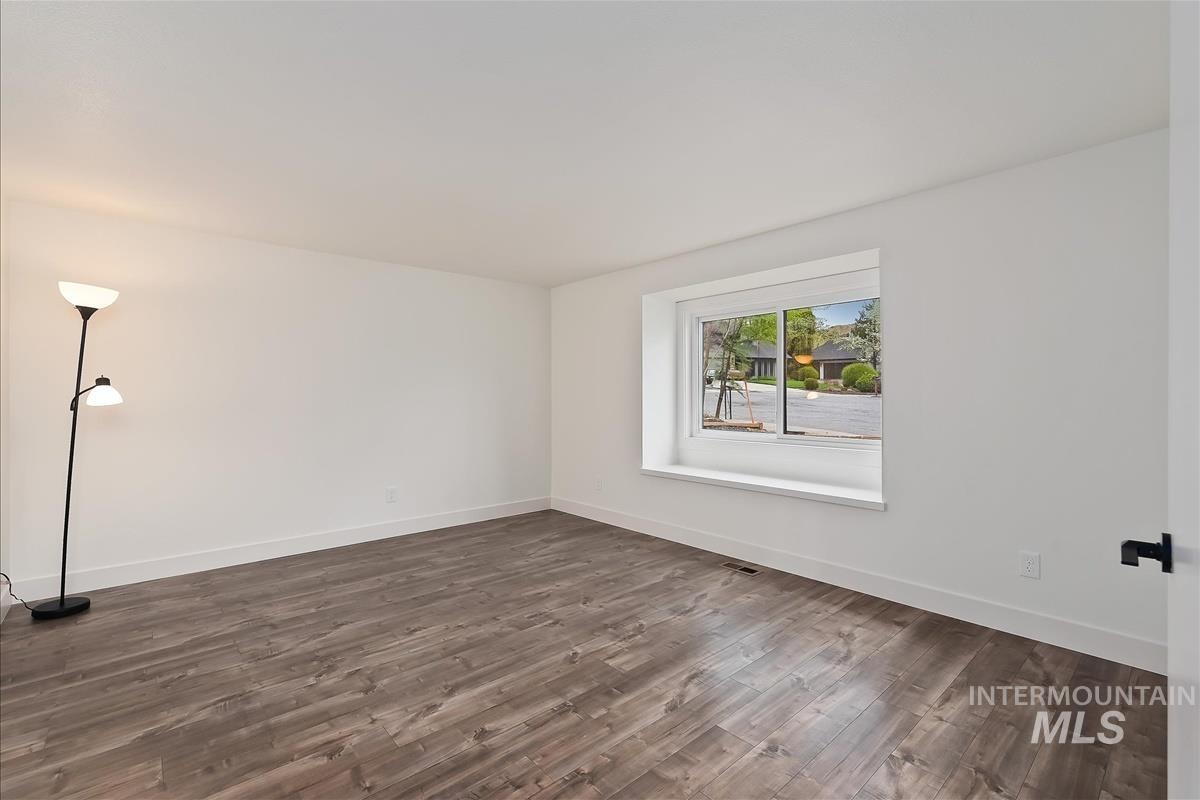 6779 Fairhill Pl, Boise, Idaho 83714, 3 Bedrooms, 2 Bathrooms, Residential For Sale, Price $649,900, 98980526