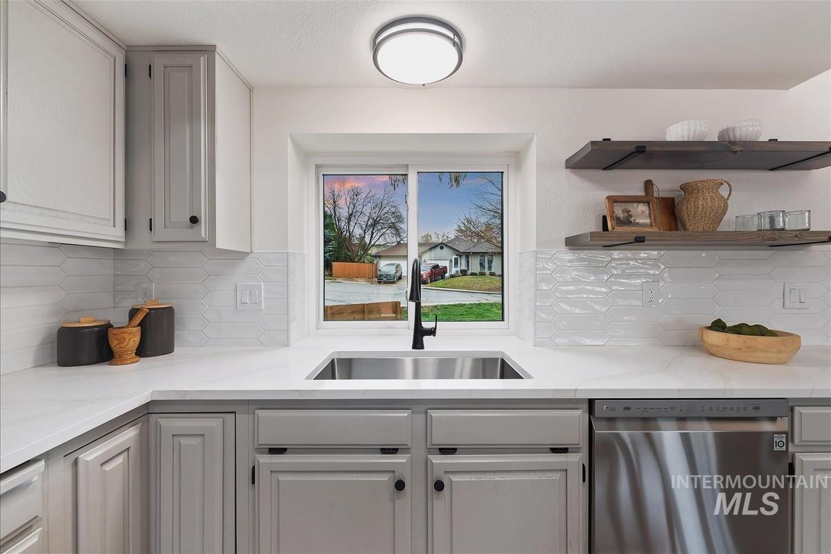 6779 Fairhill Pl, Boise, Idaho 83714, 3 Bedrooms, 2 Bathrooms, Residential For Sale, Price $649,900, 98980526