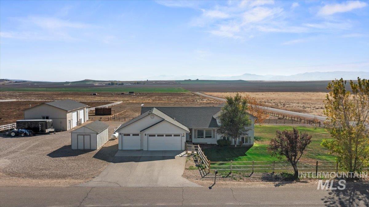 13983 Santa Rita Drive, Nampa, Idaho 83686, 6 Bedrooms, 3 Bathrooms, Residential For Sale, Price $815,000,MLS 98980527