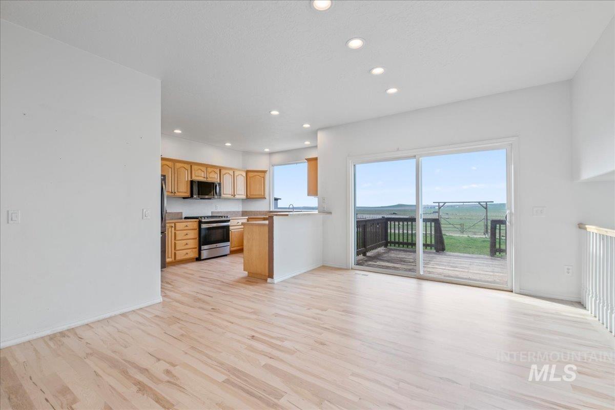 13983 Santa Rita Drive, Nampa, Idaho 83686, 6 Bedrooms, 3 Bathrooms, Residential For Sale, Price $815,000,MLS 98980527