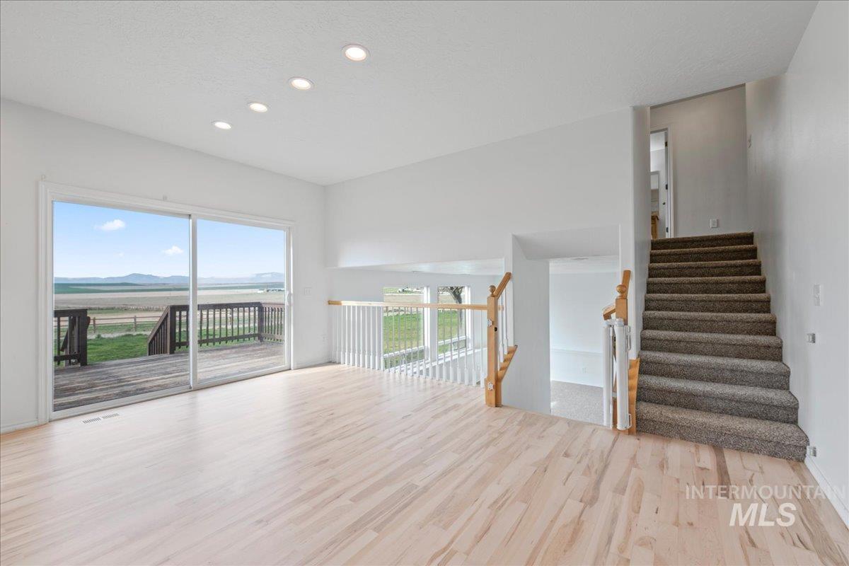 13983 Santa Rita Drive, Nampa, Idaho 83686, 6 Bedrooms, 3 Bathrooms, Residential For Sale, Price $815,000,MLS 98980527