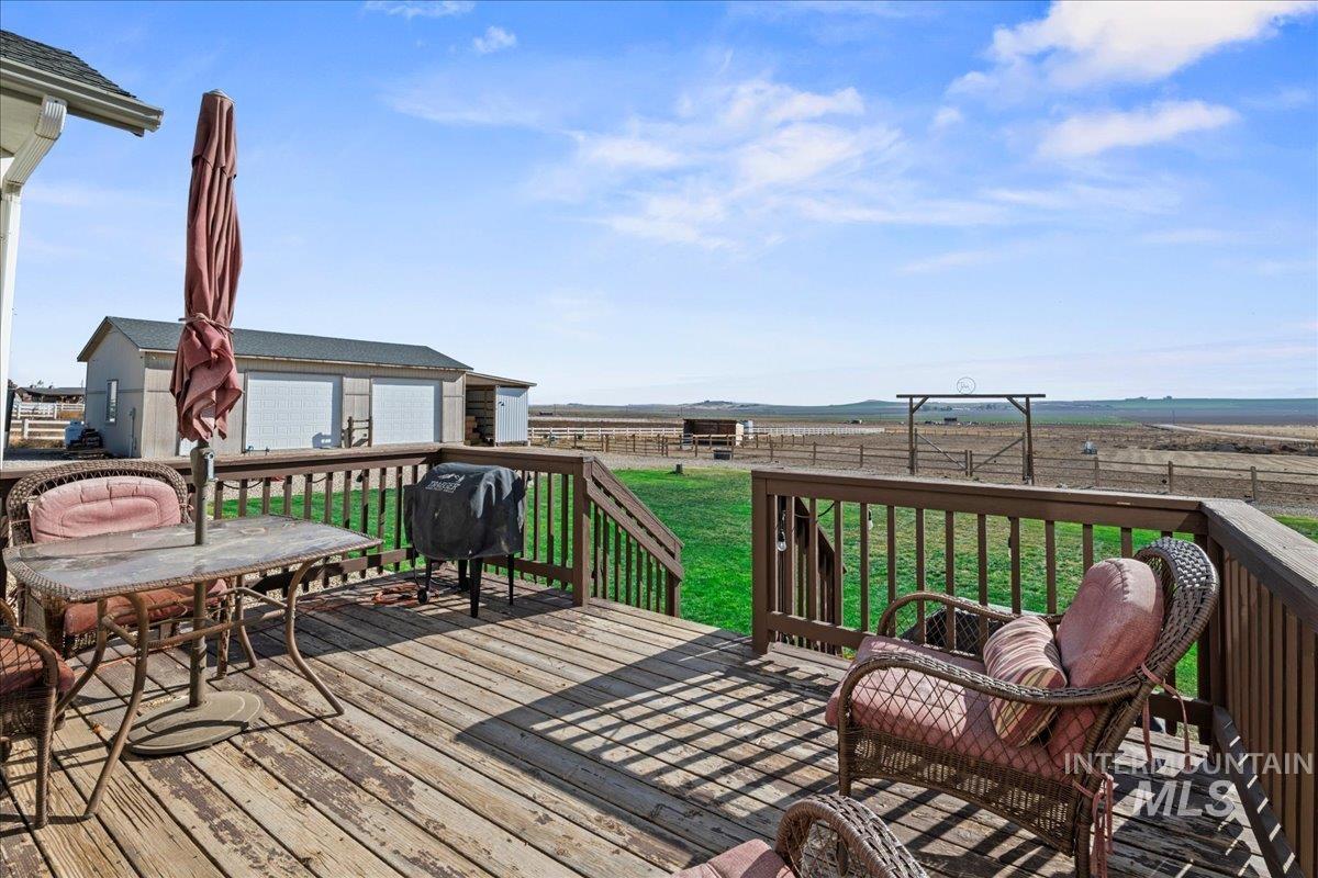 13983 Santa Rita Drive, Nampa, Idaho 83686, 6 Bedrooms, 3 Bathrooms, Residential For Sale, Price $815,000,MLS 98980527