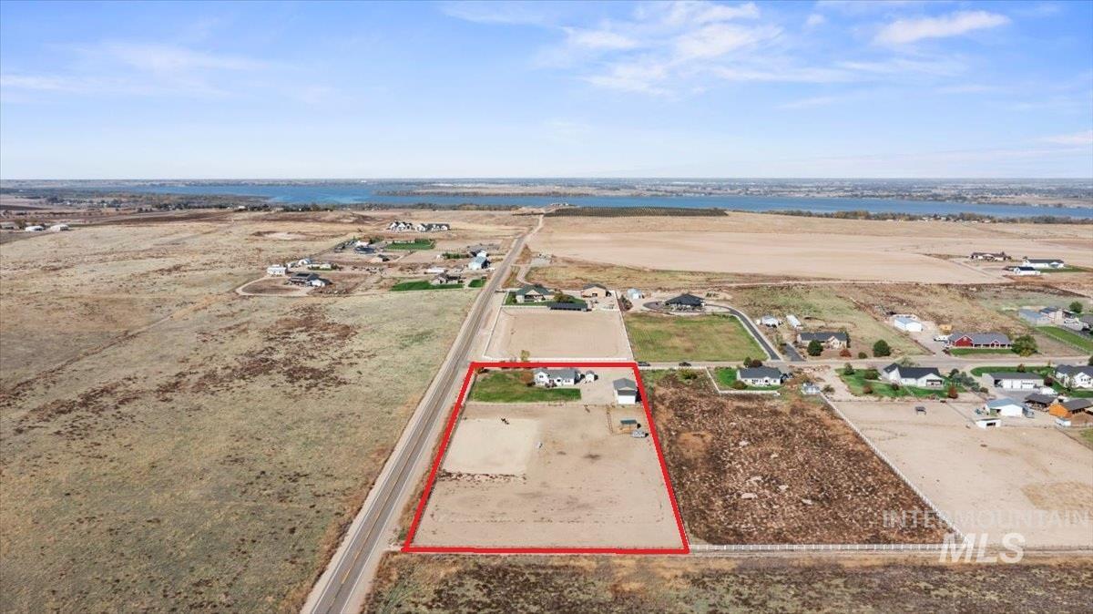 13983 Santa Rita Drive, Nampa, Idaho 83686, 6 Bedrooms, 3 Bathrooms, Residential For Sale, Price $815,000,MLS 98980527