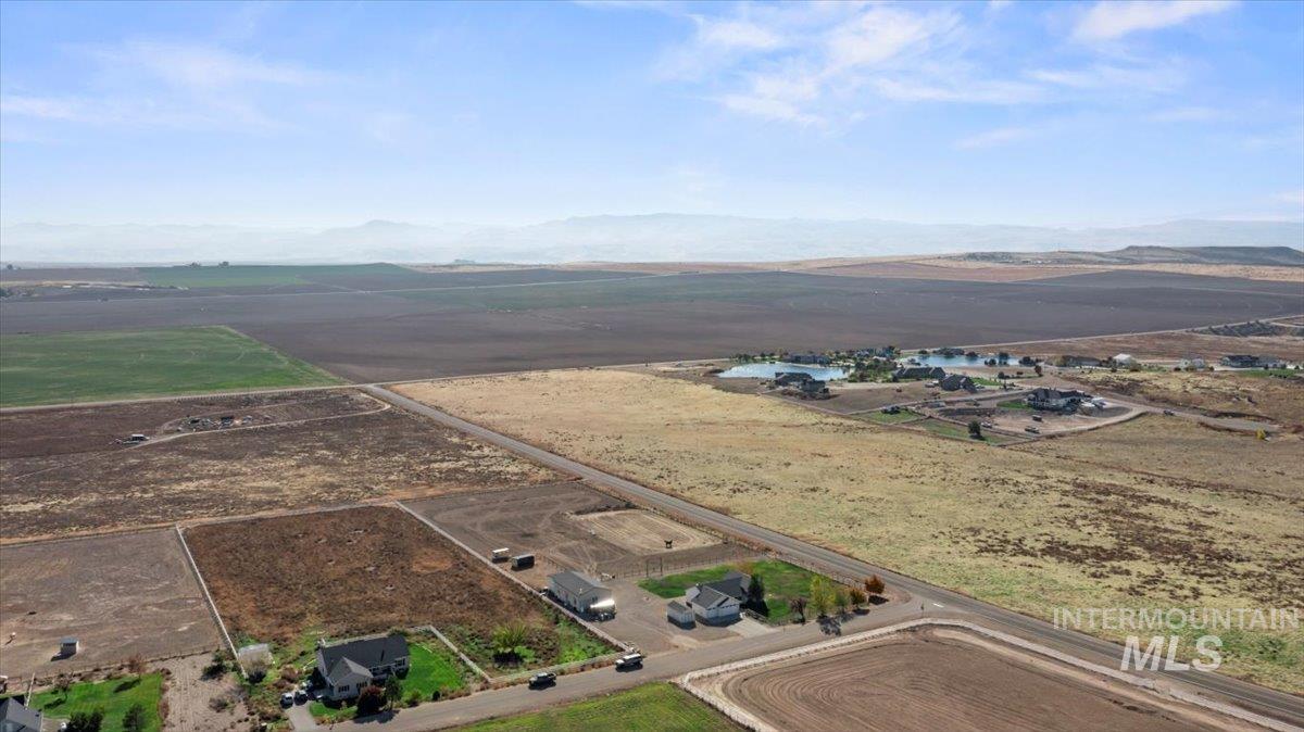 13983 Santa Rita Drive, Nampa, Idaho 83686, 6 Bedrooms, 3 Bathrooms, Residential For Sale, Price $815,000,MLS 98980527