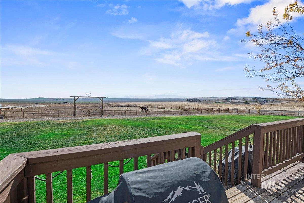 13983 Santa Rita Drive, Nampa, Idaho 83686, 6 Bedrooms, 3 Bathrooms, Residential For Sale, Price $815,000,MLS 98980527