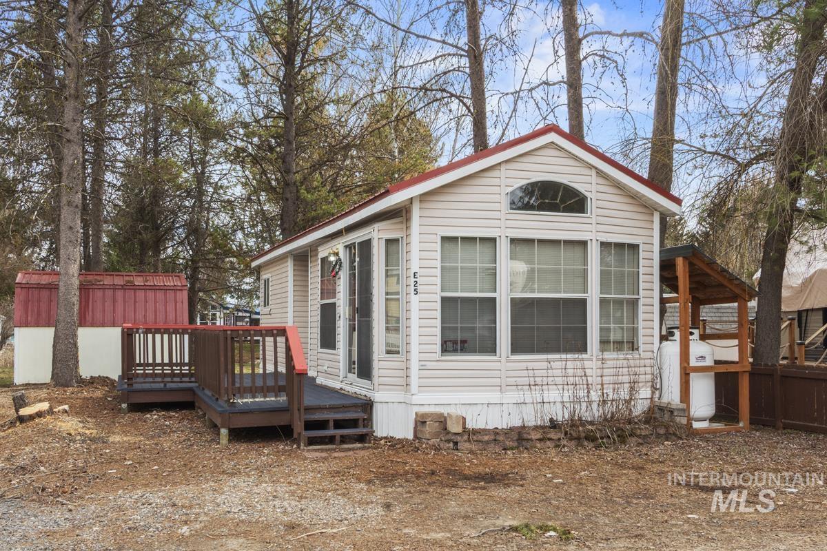 25 E Street, Cascade, Idaho 83611, 1 Bedroom, 1 Bathroom, Residential For Sale, Price $180,000,MLS 98980528