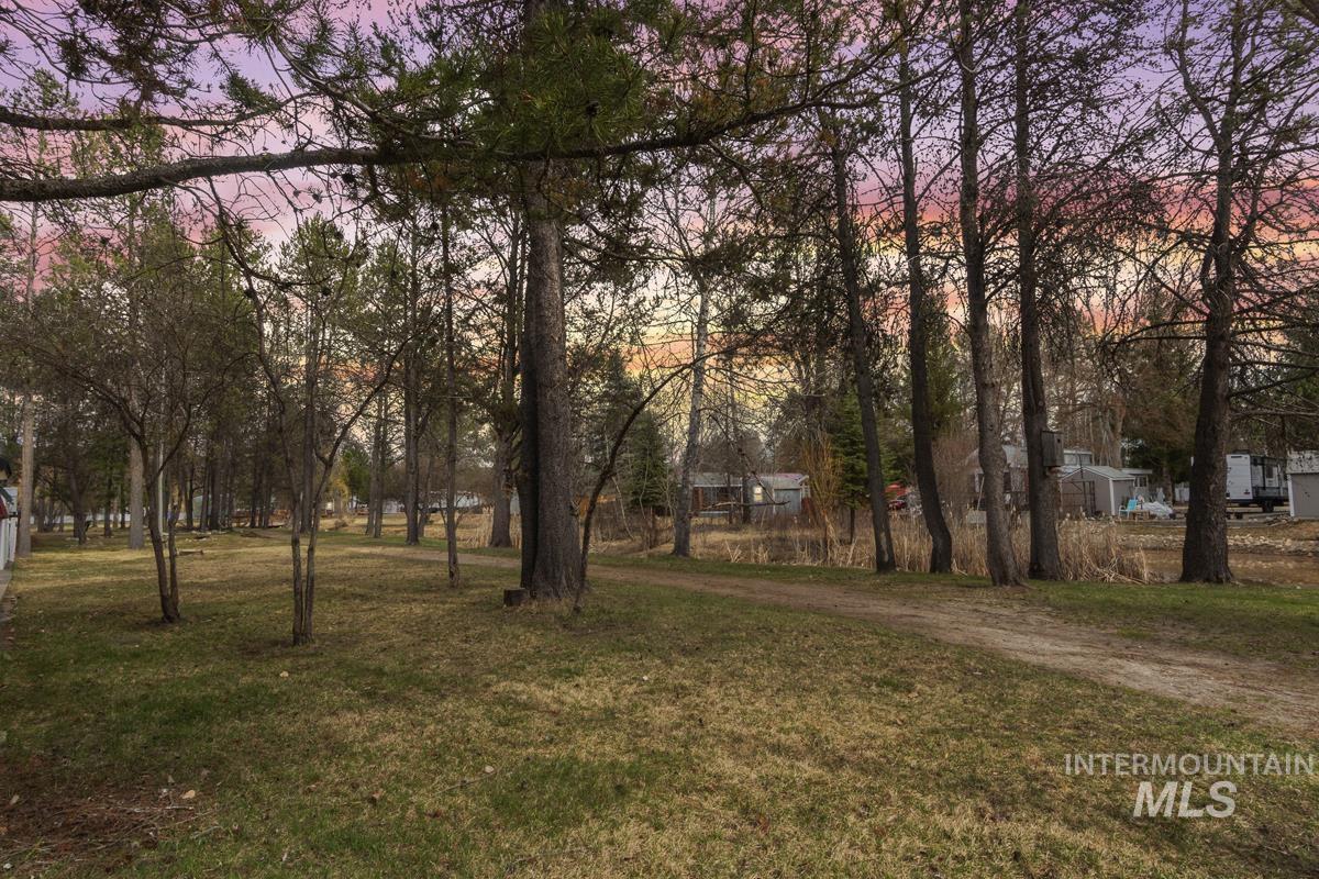 25 E Street, Cascade, Idaho 83611, 1 Bedroom, 1 Bathroom, Residential For Sale, Price $180,000,MLS 98980528