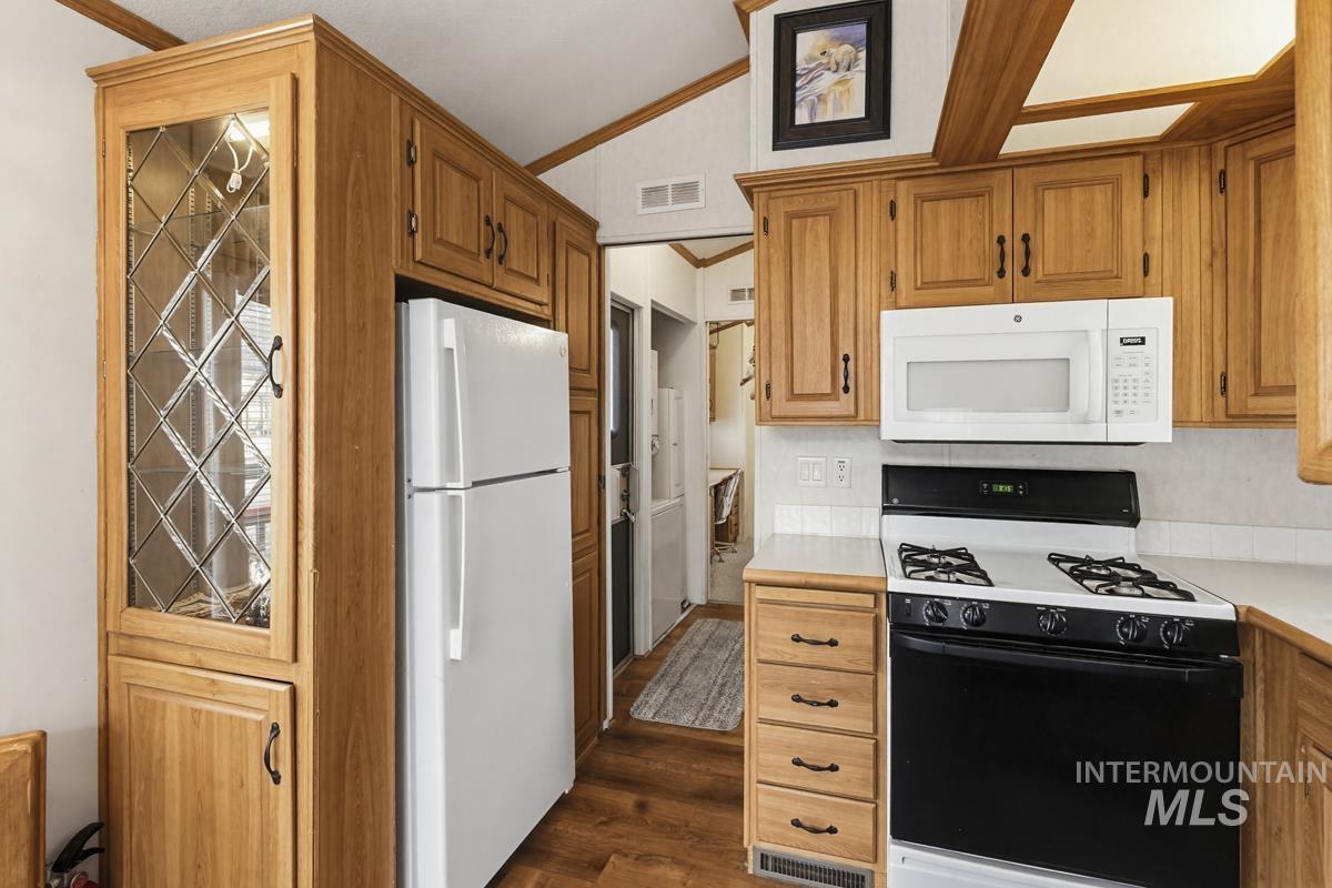 25 E Street, Cascade, Idaho 83611, 1 Bedroom, 1 Bathroom, Residential For Sale, Price $180,000,MLS 98980528