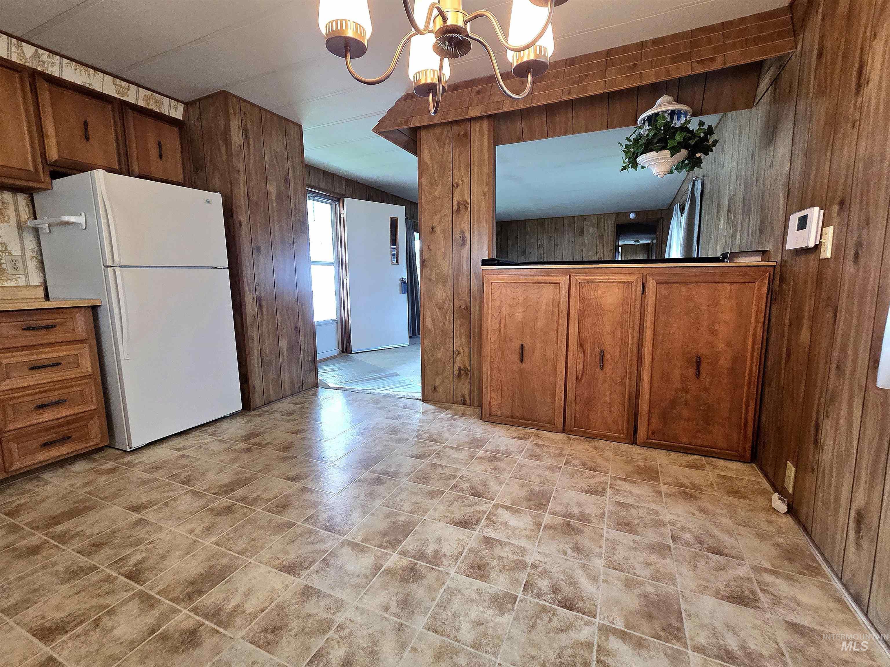 2205 E Linden St Trlr 91, Caldwell, Idaho 83605-5983, 2 Bedrooms, 1 Bathroom, Residential For Sale, Price $79,900, 98980530