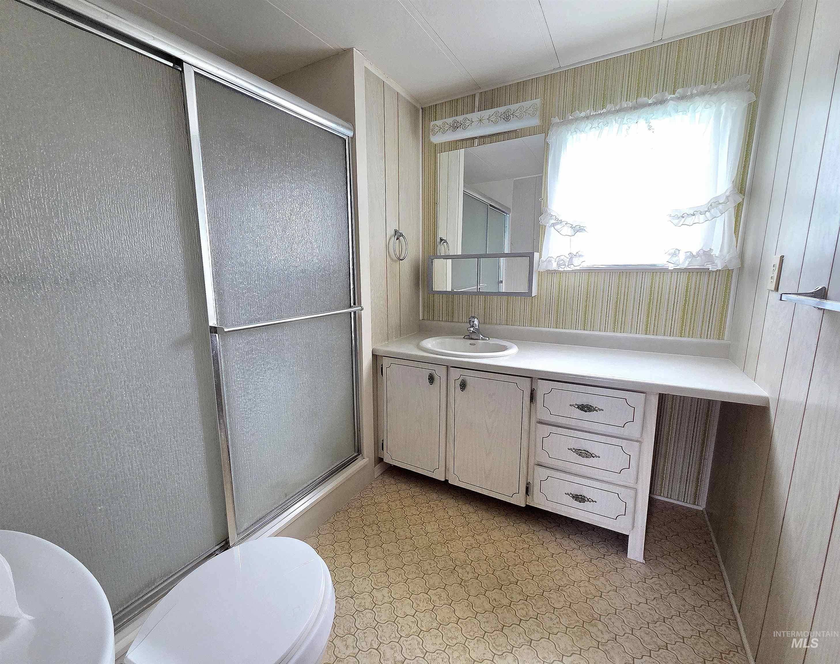 2205 E Linden St Trlr 91, Caldwell, Idaho 83605-5983, 2 Bedrooms, 1 Bathroom, Residential For Sale, Price $79,900, 98980530