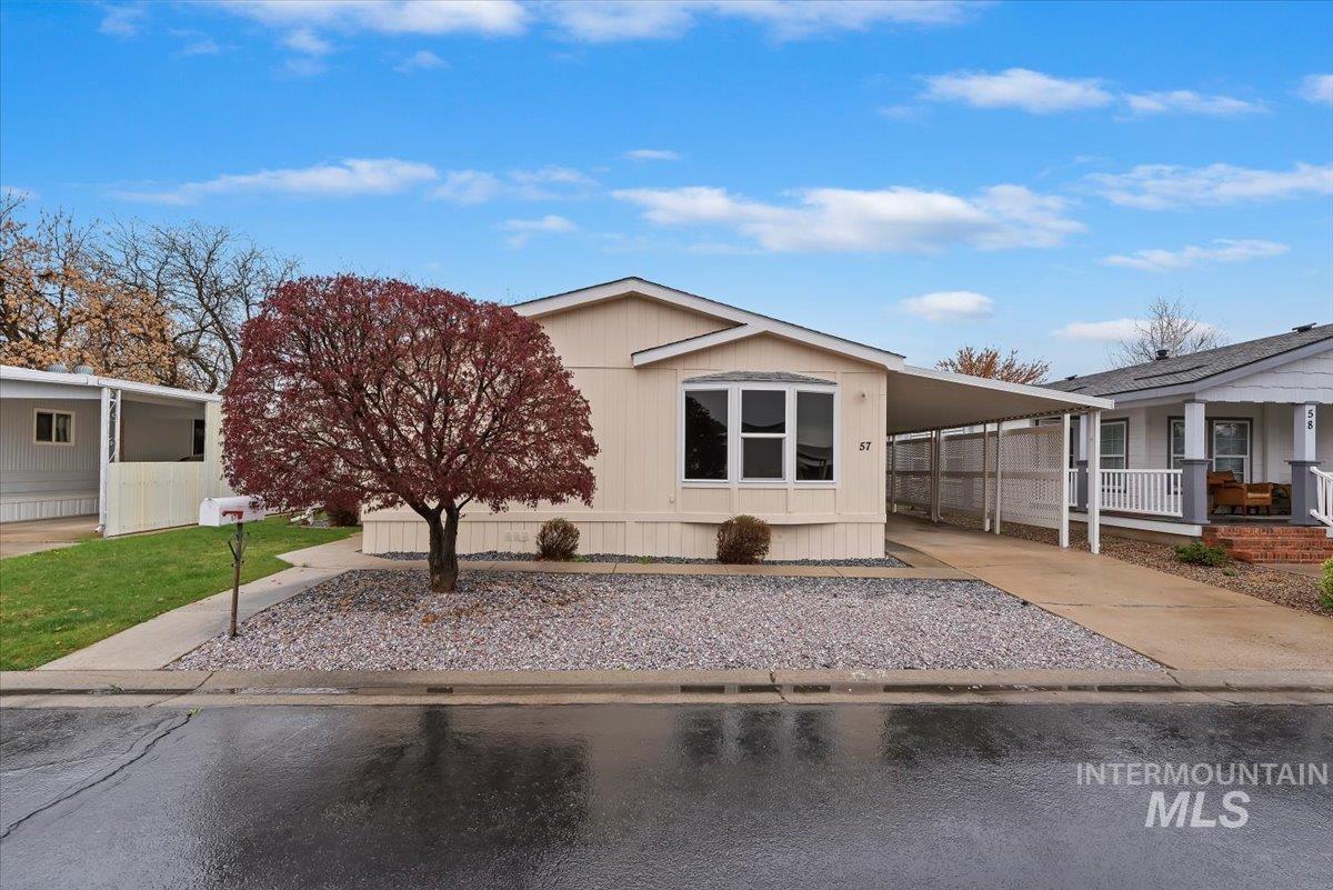 9390 W Ustick Rd., Boise, Idaho 83704, 3 Bedrooms, 2 Bathrooms, Residential For Sale, Price $149,900,MLS 98980532
