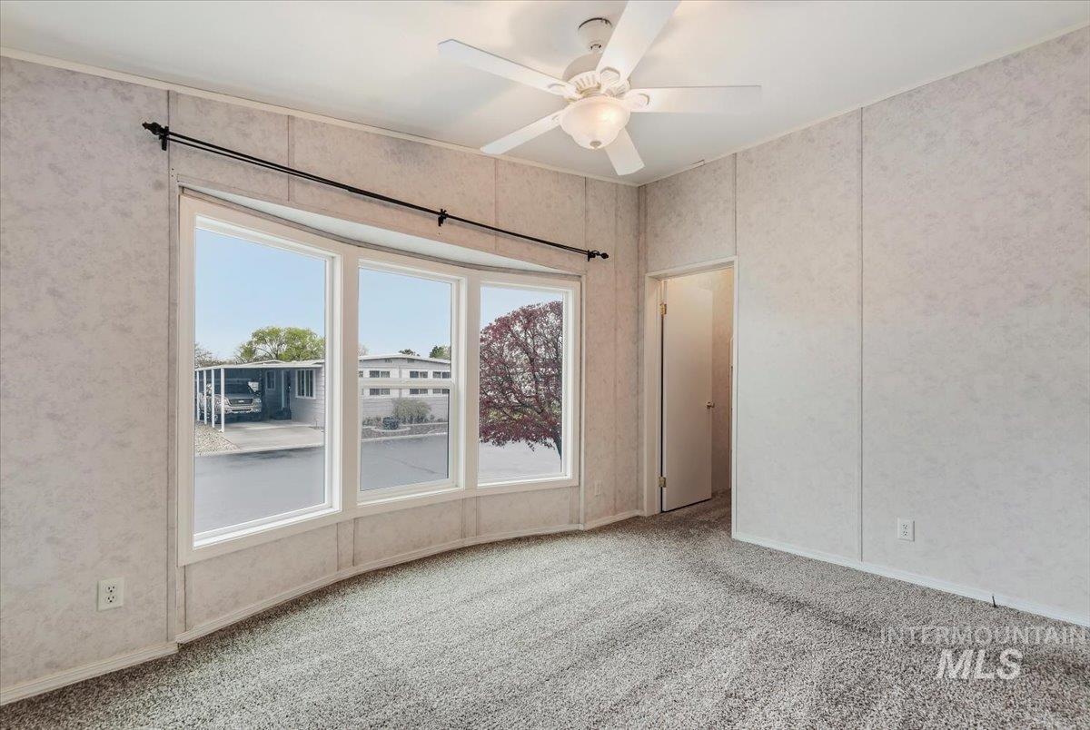 9390 W Ustick Rd., Boise, Idaho 83704, 3 Bedrooms, 2 Bathrooms, Residential For Sale, Price $149,900,MLS 98980532