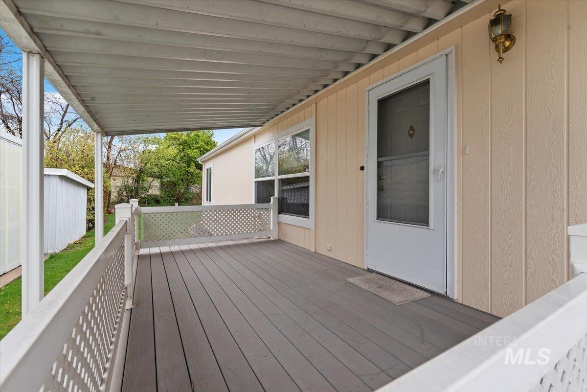 9390 W Ustick Rd., Boise, Idaho 83704, 3 Bedrooms, 2 Bathrooms, Residential For Sale, Price $149,900,MLS 98980532