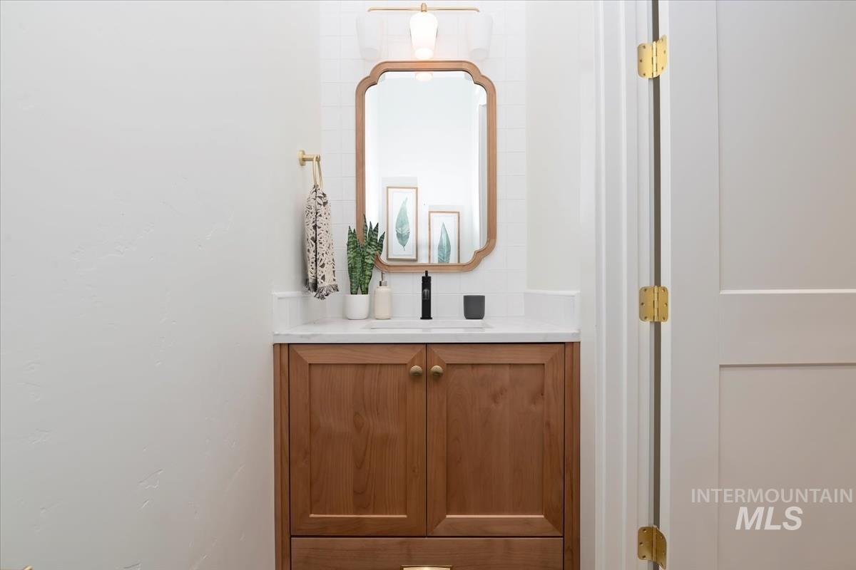 196 N Timber Wolf Pl, Eagle, Idaho 83616, 4 Bedrooms, 3.5 Bathrooms, Residential For Sale, Price $1,274,900,MLS 98980533