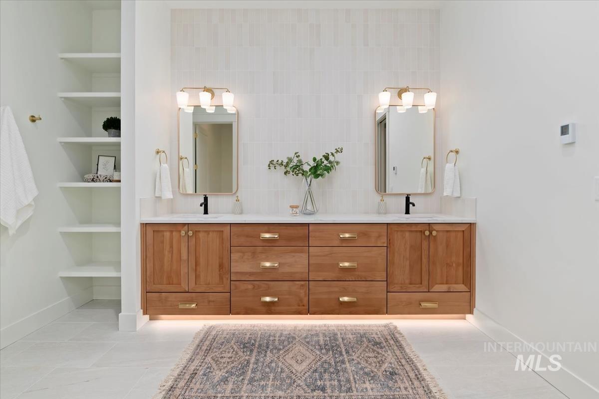 196 N Timber Wolf Pl, Eagle, Idaho 83616, 4 Bedrooms, 3.5 Bathrooms, Residential For Sale, Price $1,274,900,MLS 98980533