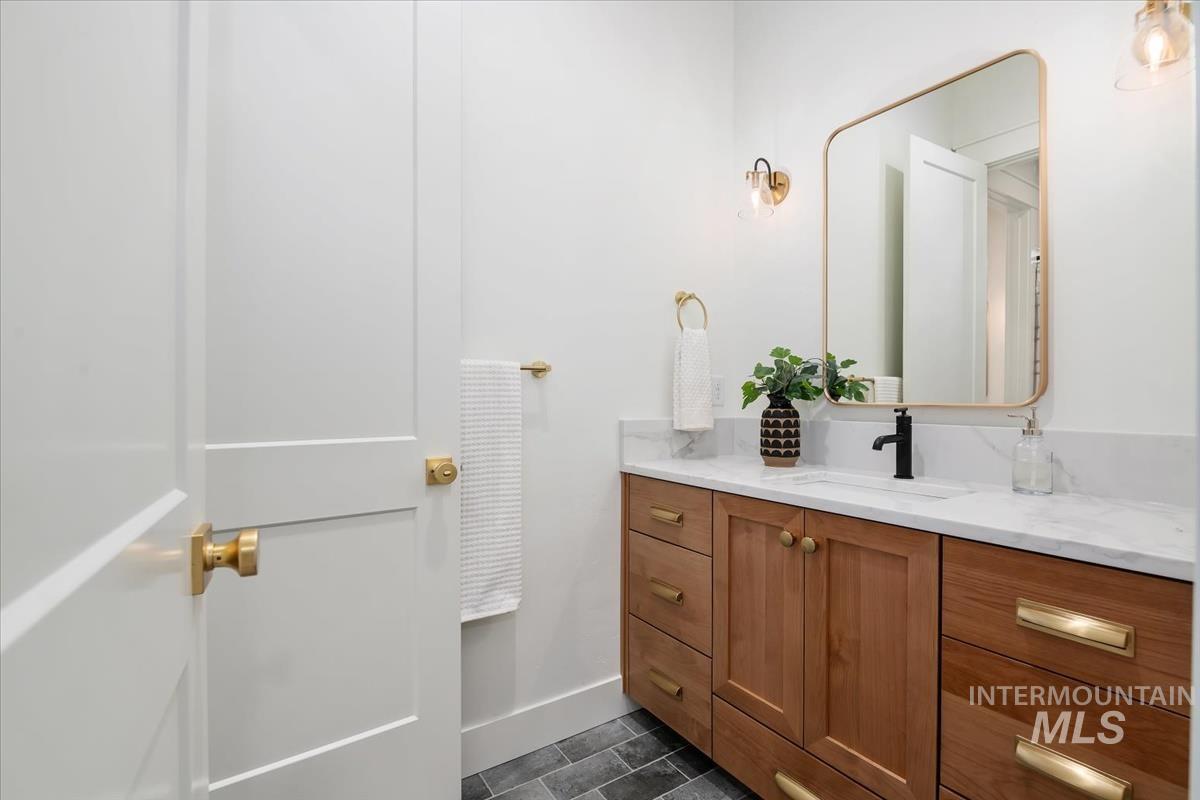 196 N Timber Wolf Pl, Eagle, Idaho 83616, 4 Bedrooms, 3.5 Bathrooms, Residential For Sale, Price $1,274,900,MLS 98980533