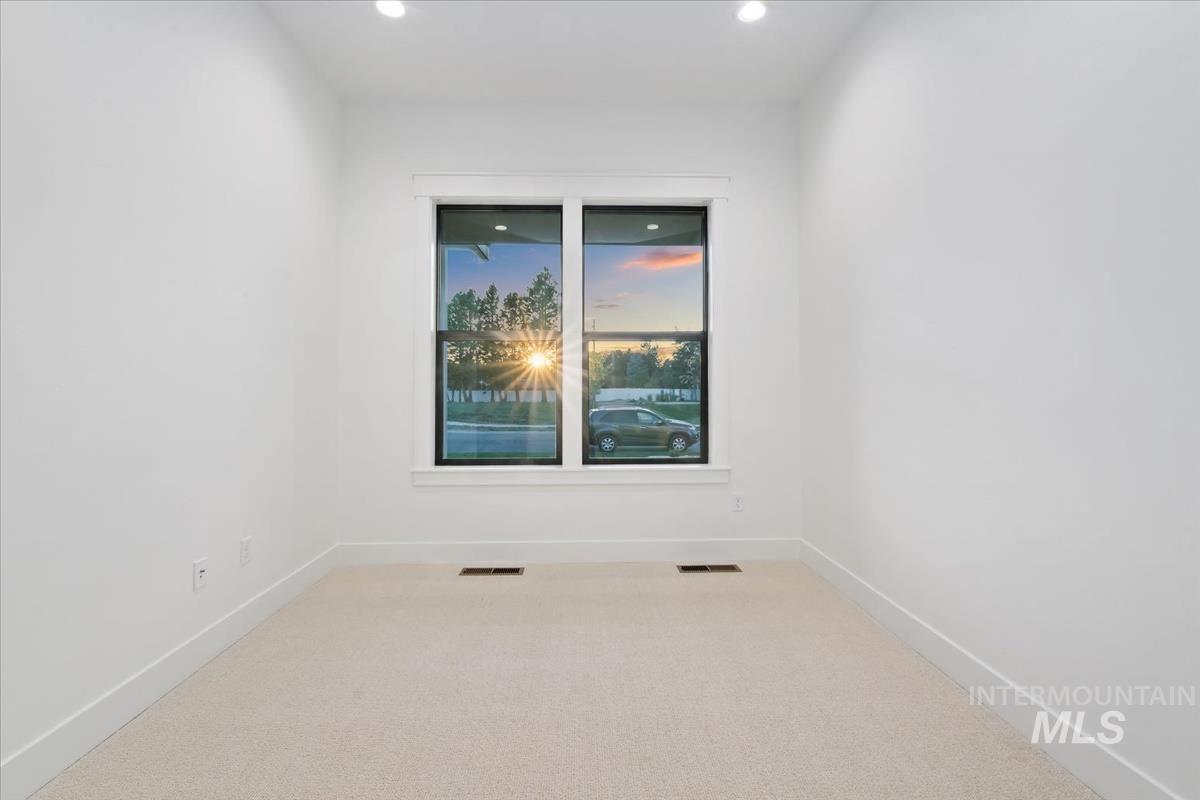 196 N Timber Wolf Pl, Eagle, Idaho 83616, 4 Bedrooms, 3.5 Bathrooms, Residential For Sale, Price $1,274,900,MLS 98980533