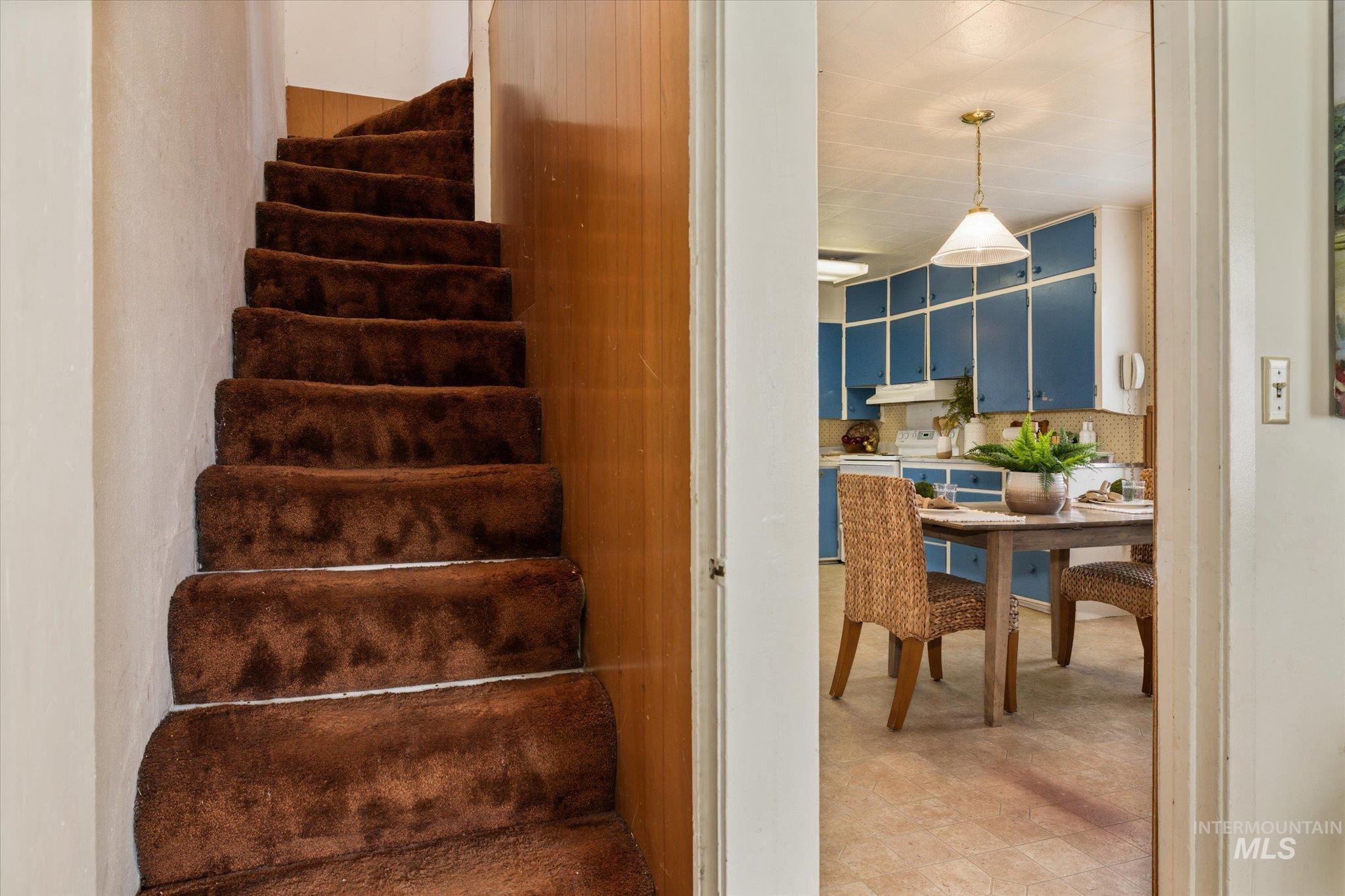 203 E 5th St, Emmett, Idaho 83714, 4 Bedrooms, 1 Bathroom, Residential For Sale, Price $264,000,MLS 98980535