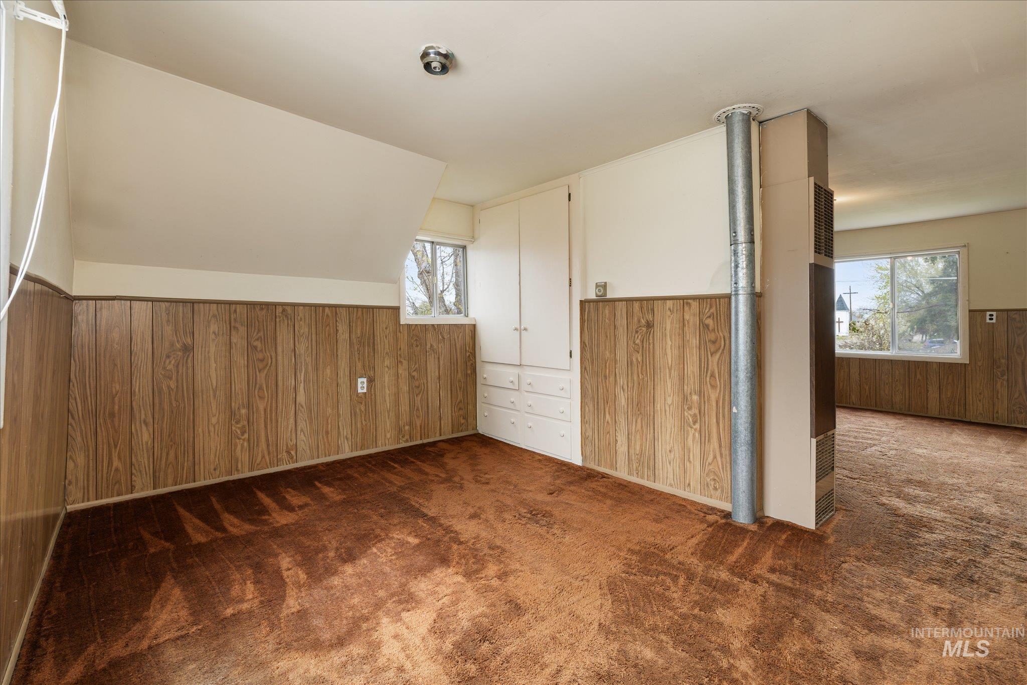 203 E 5th St, Emmett, Idaho 83714, 4 Bedrooms, 1 Bathroom, Residential For Sale, Price $264,000,MLS 98980535