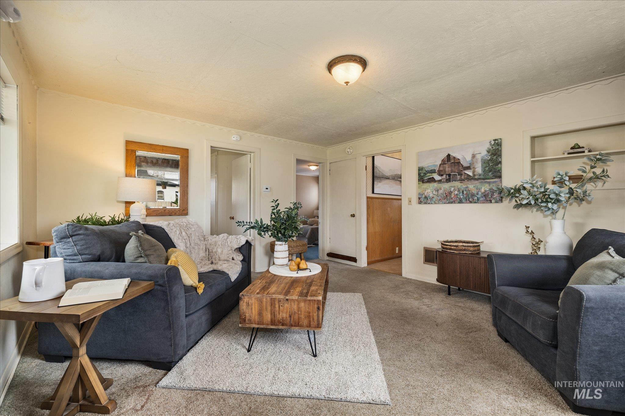 203 E 5th St, Emmett, Idaho 83714, 4 Bedrooms, 1 Bathroom, Residential For Sale, Price $264,000,MLS 98980535