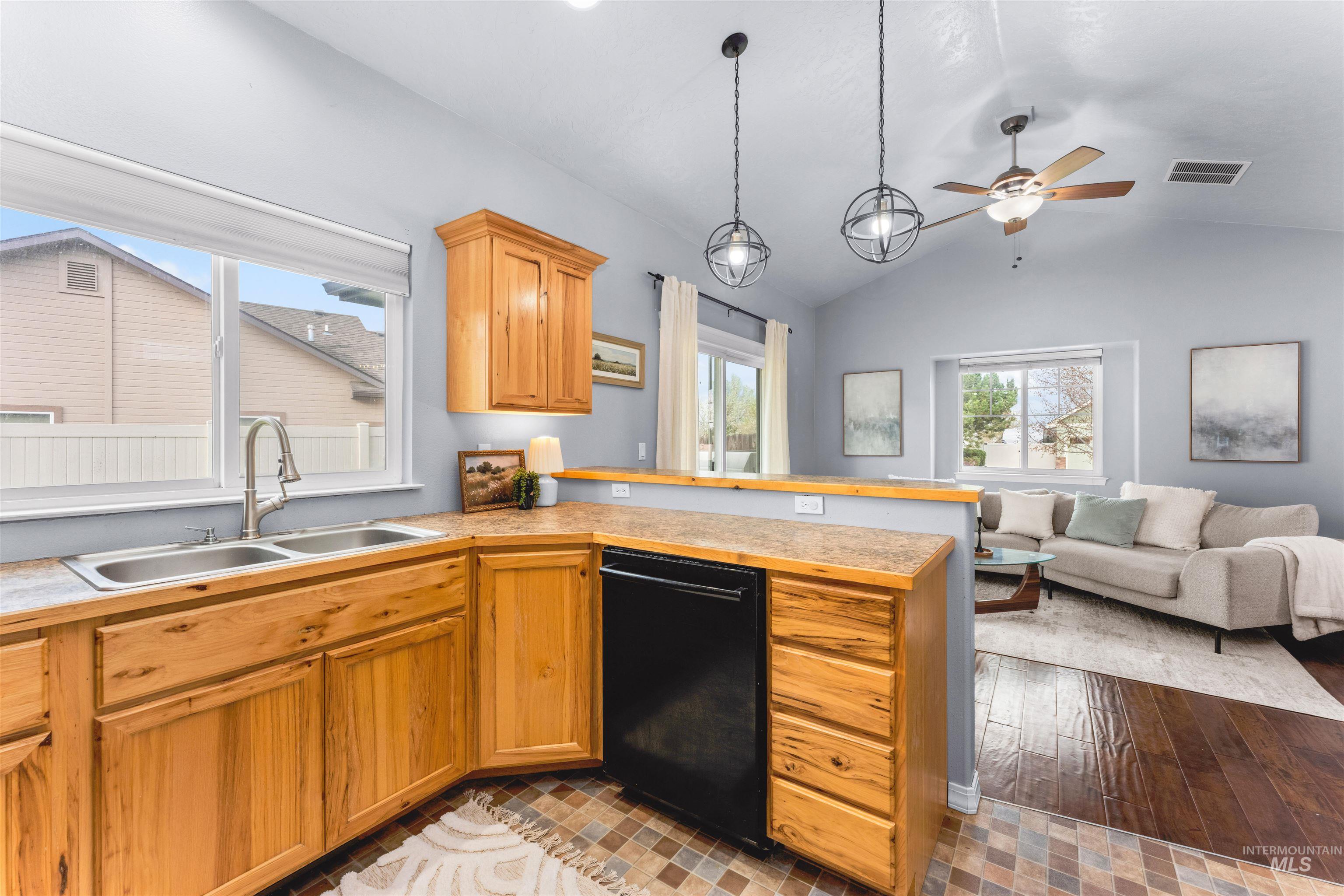 1307 W Belknap, Nampa, Idaho 83686, 3 Bedrooms, 2.5 Bathrooms, Residential For Sale, Price $429,000, 98980536