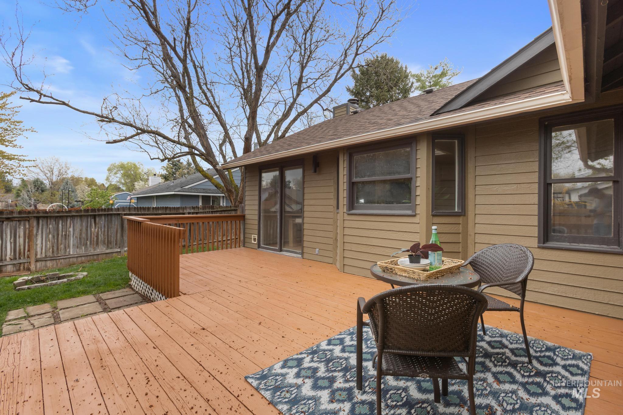 4745 N Oxbow Pl, Boise, Idaho 83713, 3 Bedrooms, 2 Bathrooms, Residential For Sale, Price $434,900, 98980537